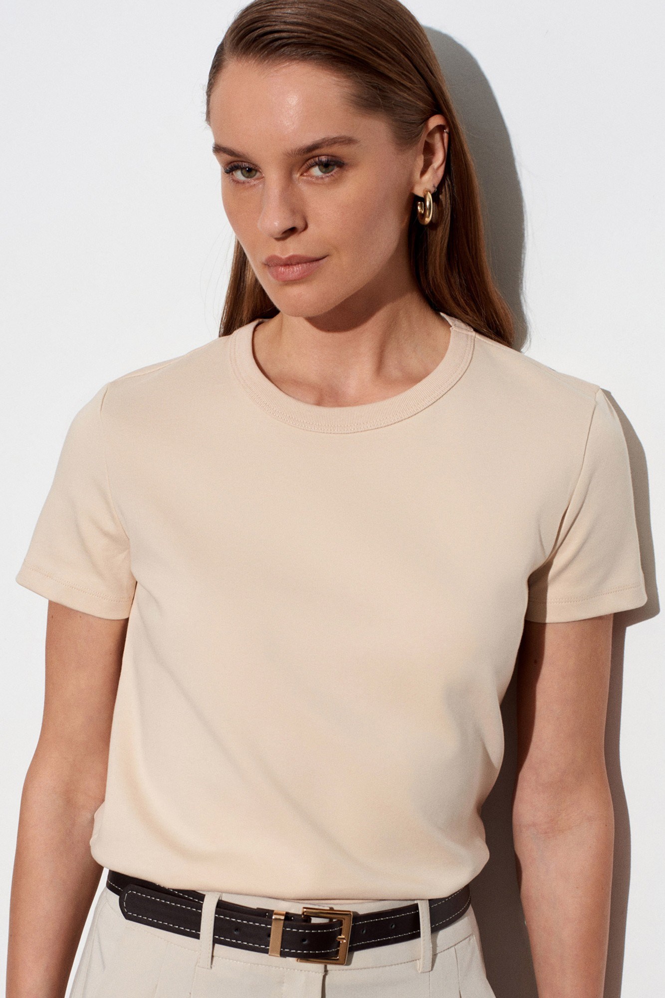 Wholesale Women's Stone Crew-Neck Basic T-Shirt 0431-32779