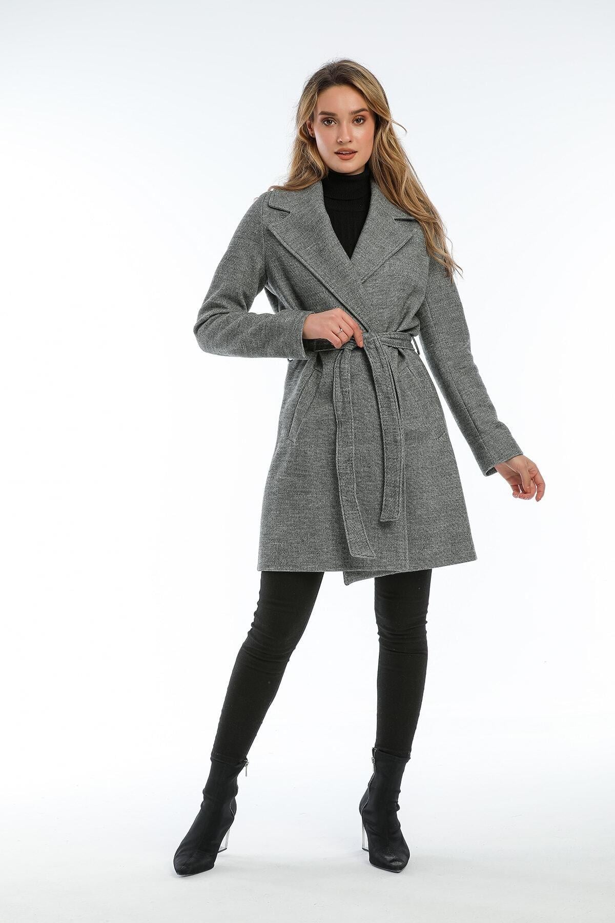 Wholesale Women's Striped Gray Short Tie Coat
