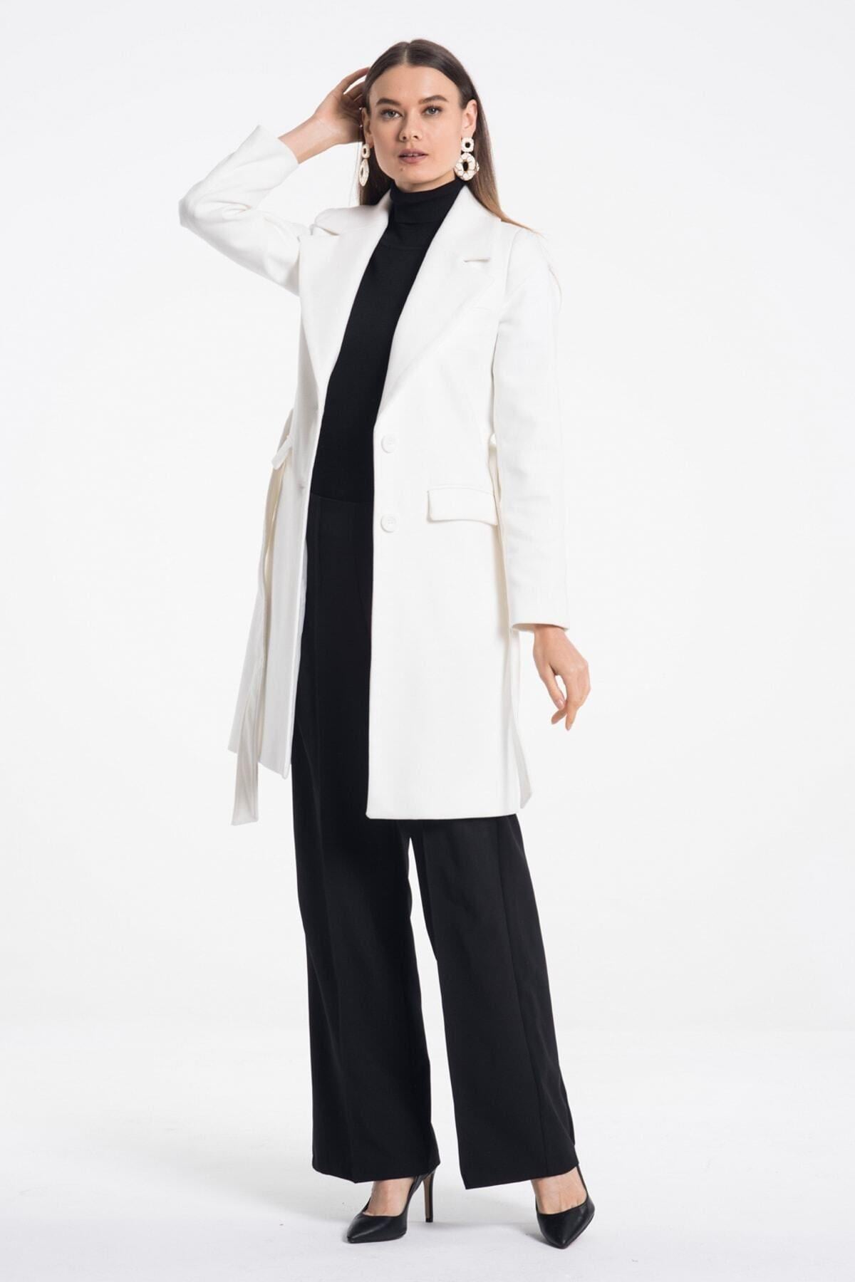 Wholesale Women's White Coat