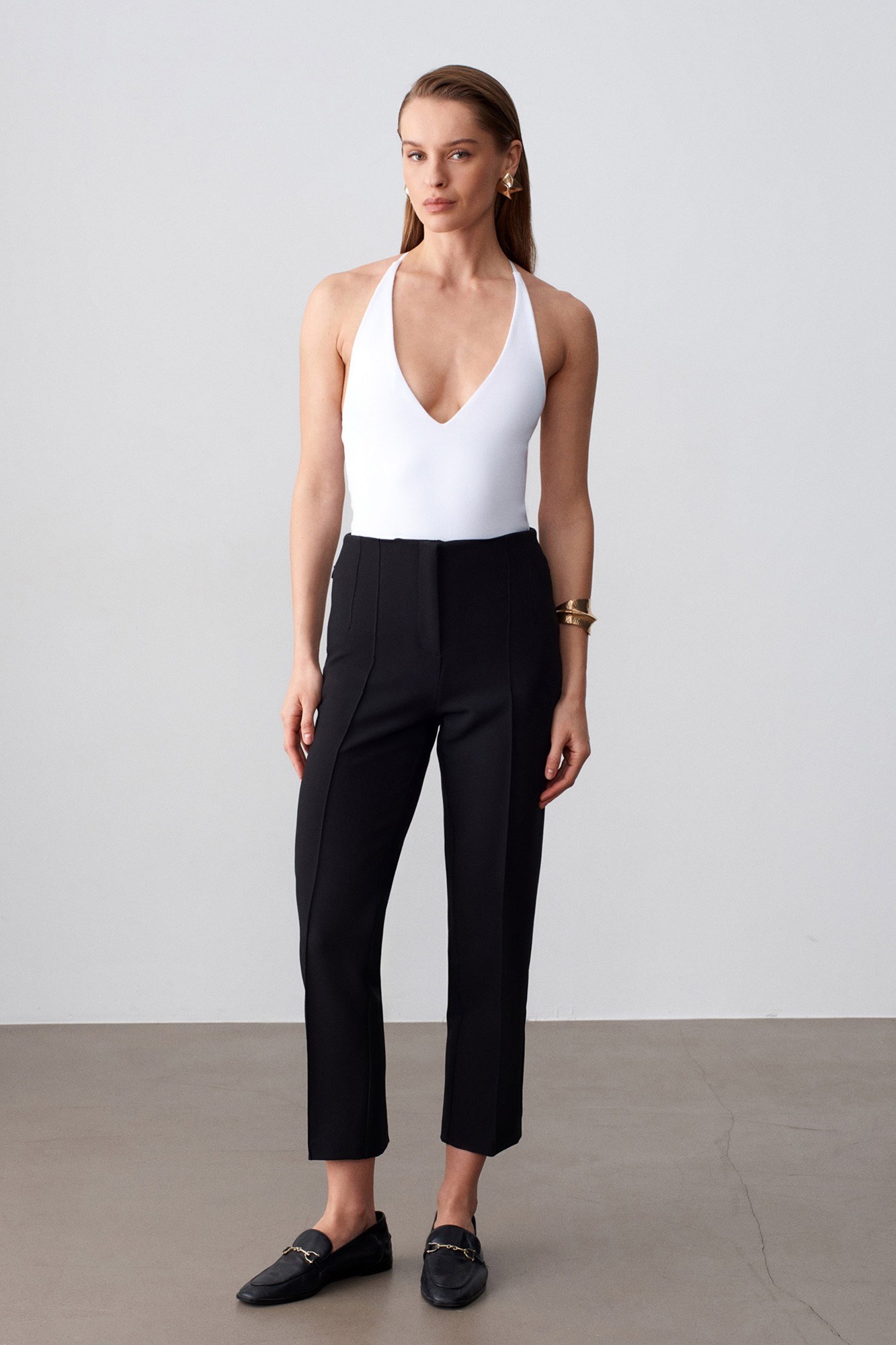 Wholesale Women's White Cross-Back Cotton Bodysuit 0431-21175