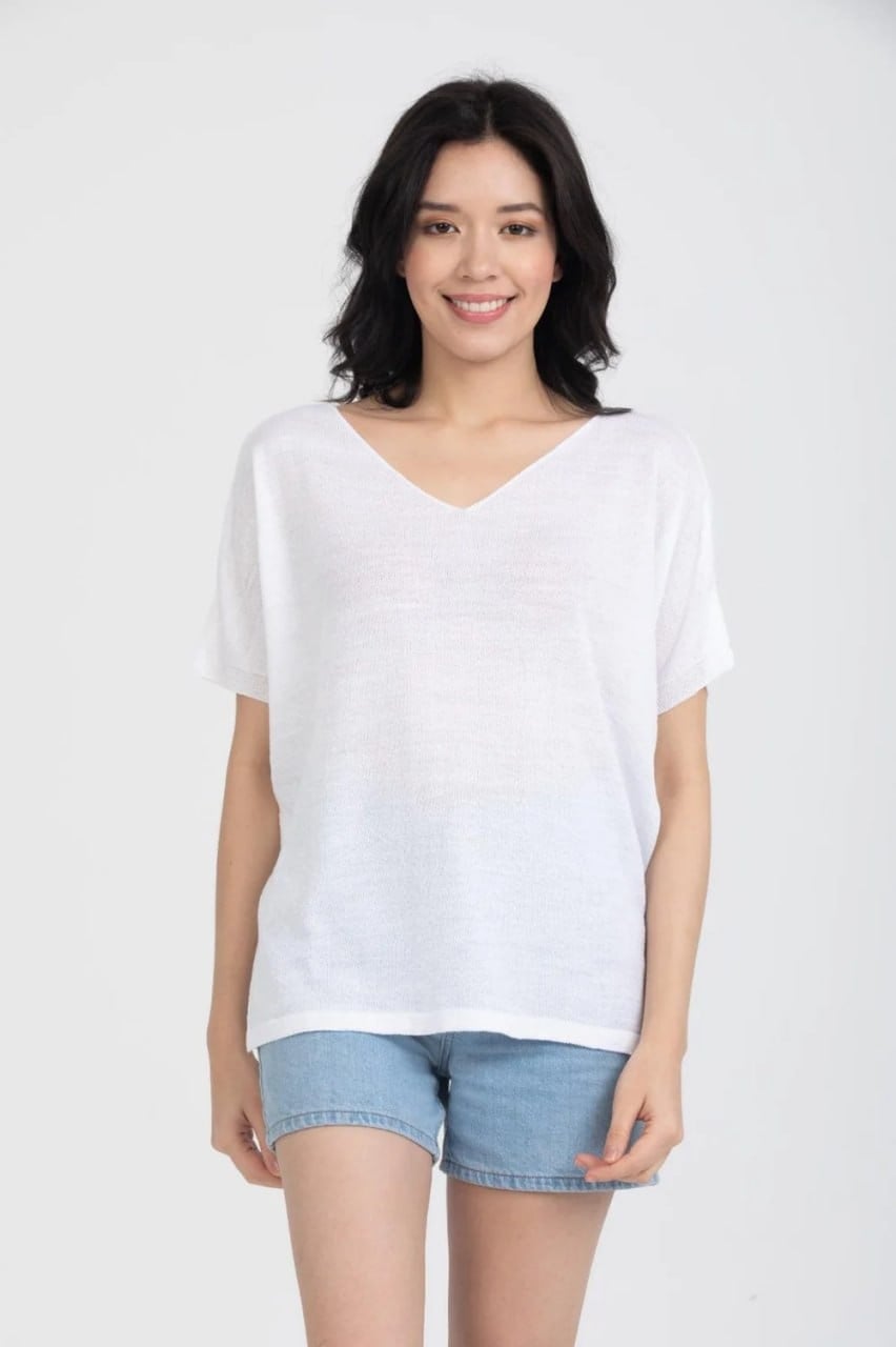 Wholesale Women's White V-Neck Mercerized Knit Sweater with Short Sleeves 0037-3347
