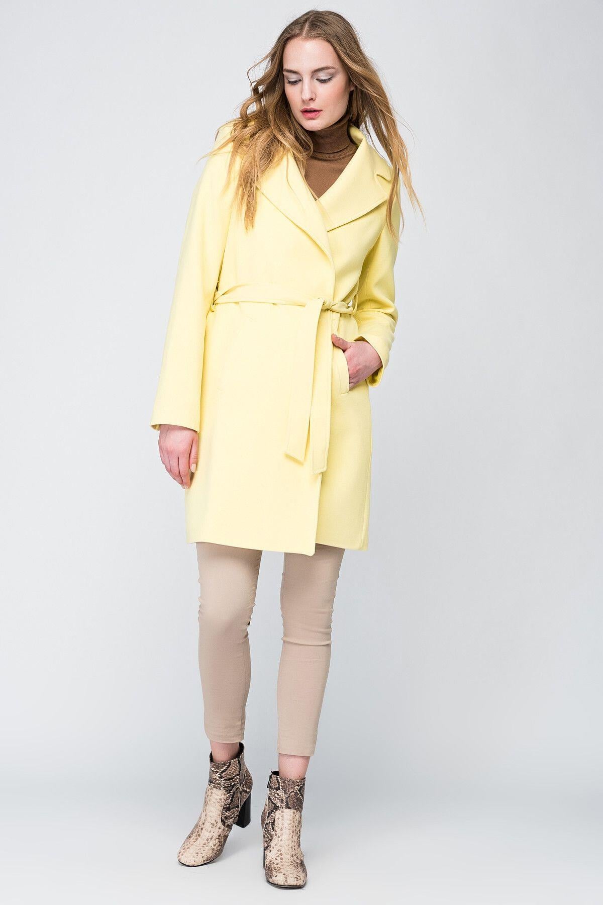 Wholesale Women's Yellow Coat