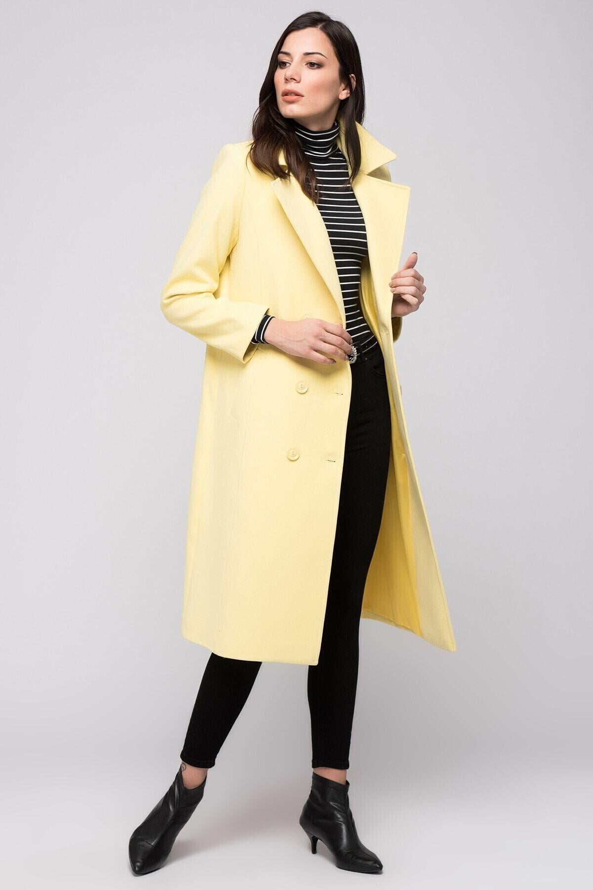 Wholesale Women's Yellow Coat