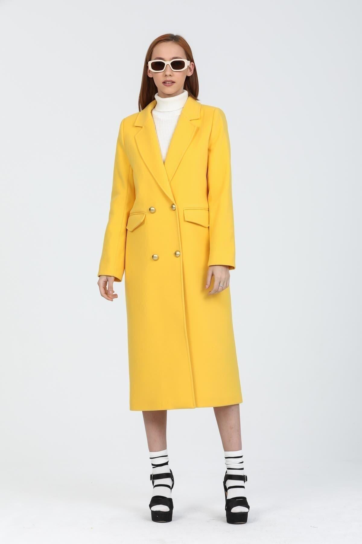 Wholesale Women's Yellow Gold Buttoned Long Coat