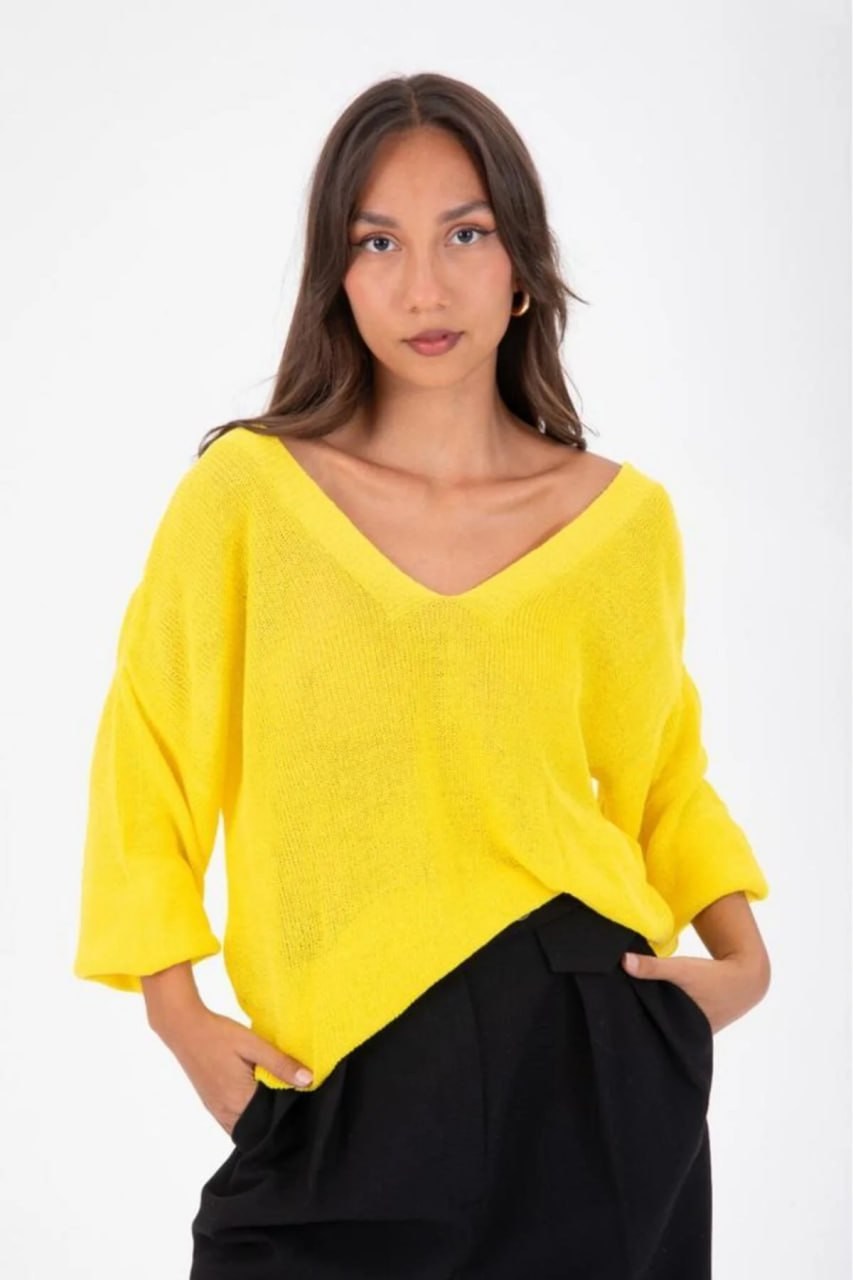 Wholesale Women's Yellow Relaxed-Fit Mercerized Knit Sweater with Front and Back V-Neck 0037-3276