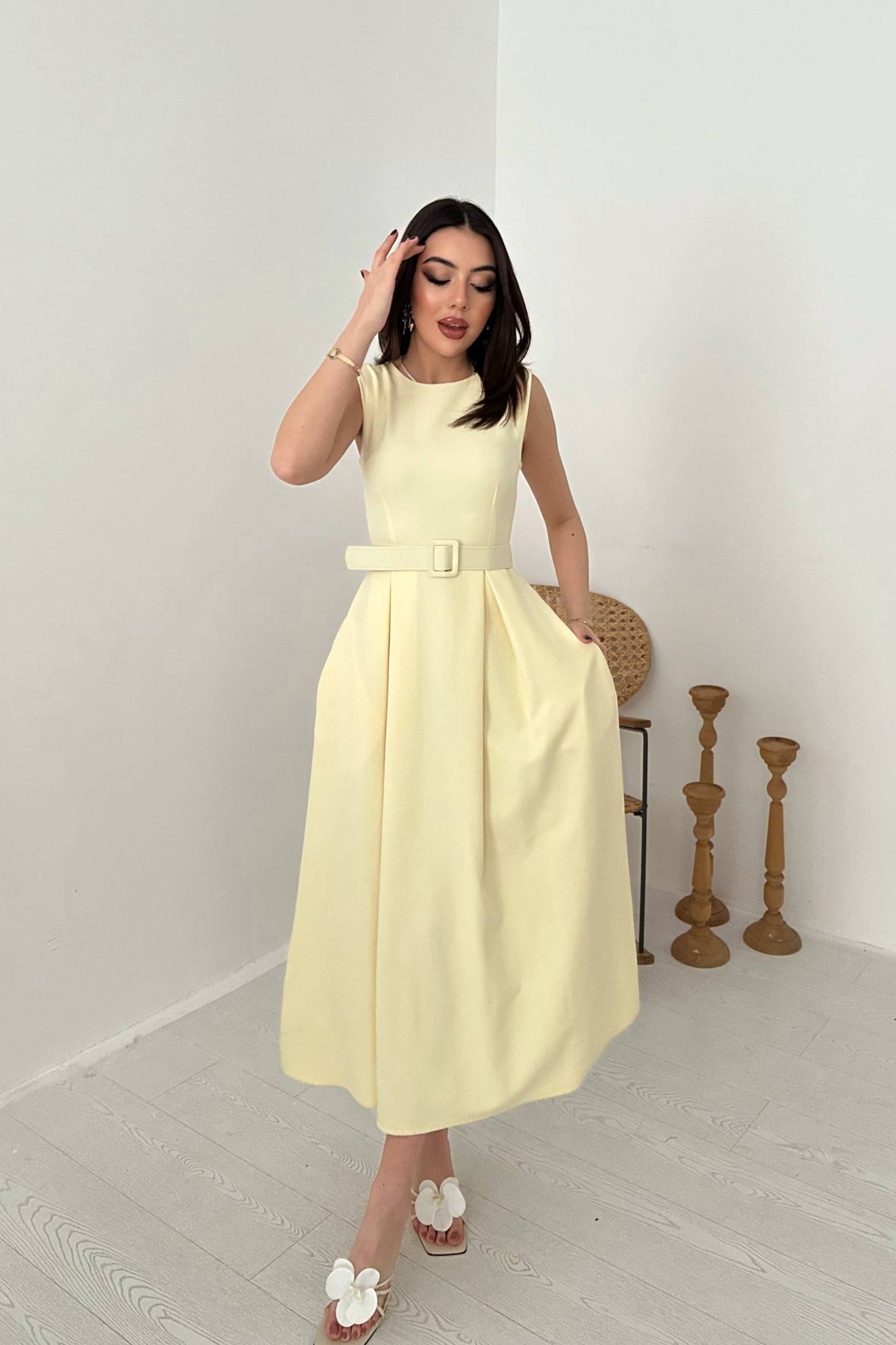 Wholesale Yellow Sleeveless Dress 8102