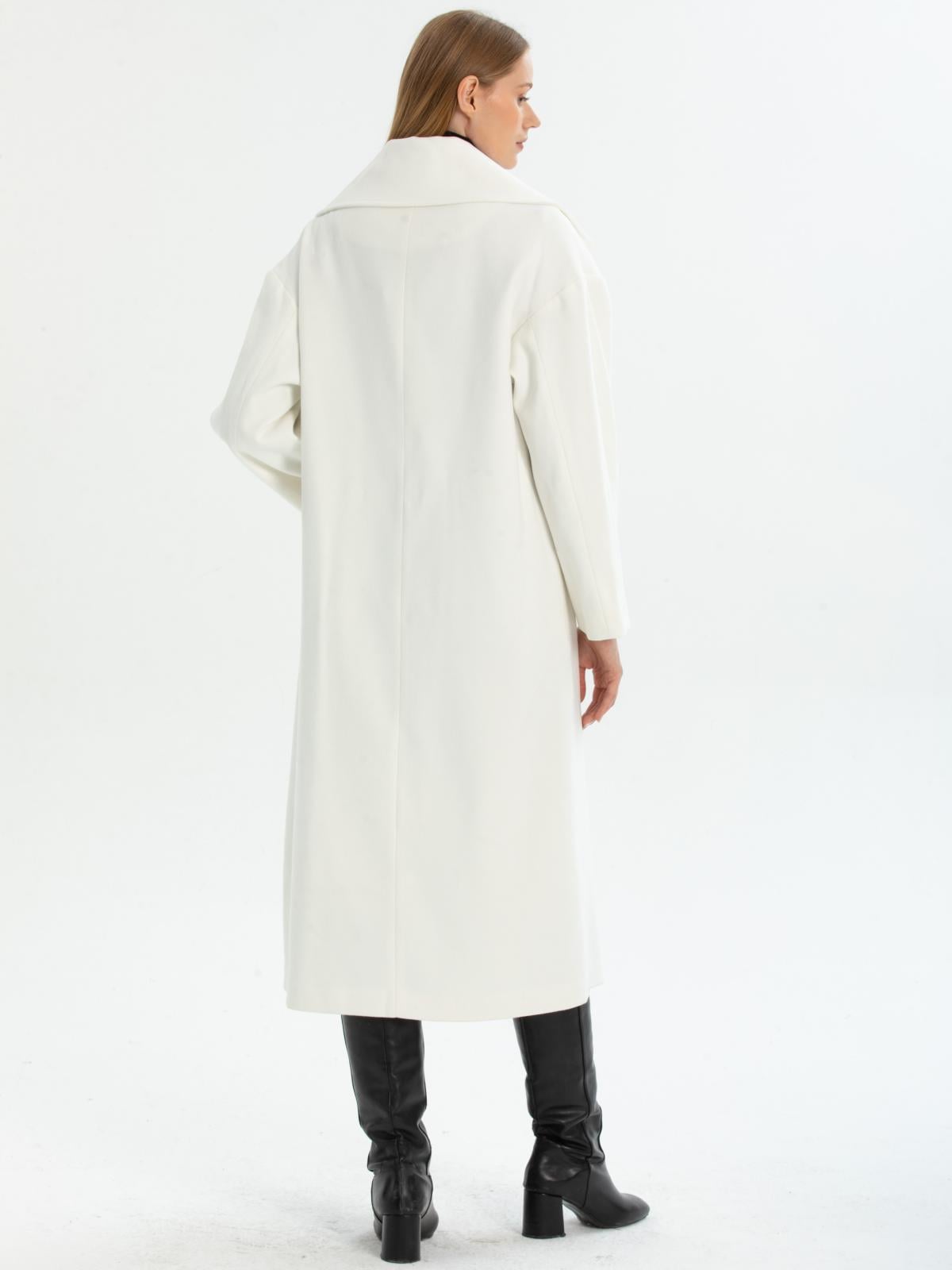 Women four-button coat wholesale White color
