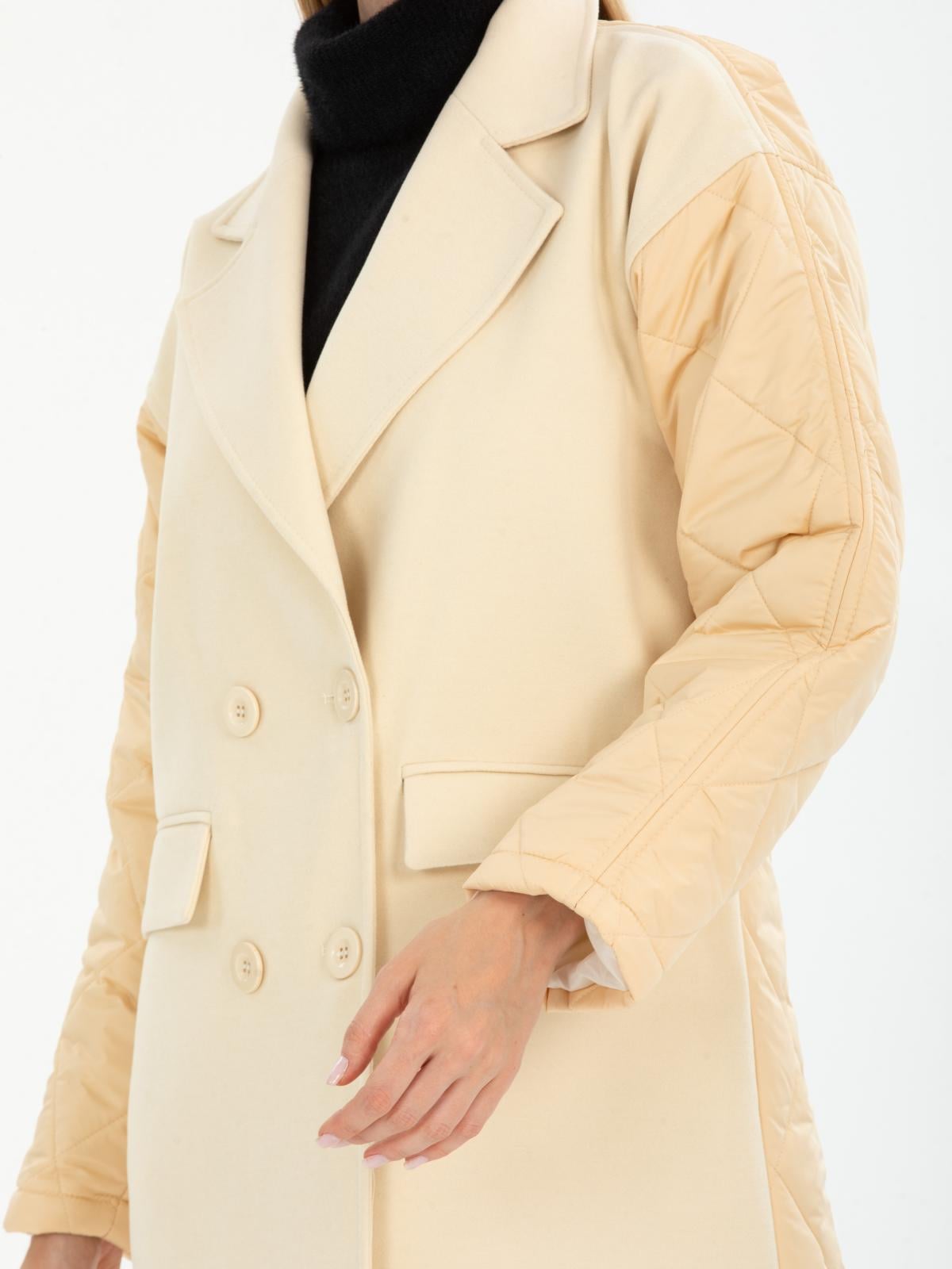 Women four-buttons coat wholesale Cream color 670509