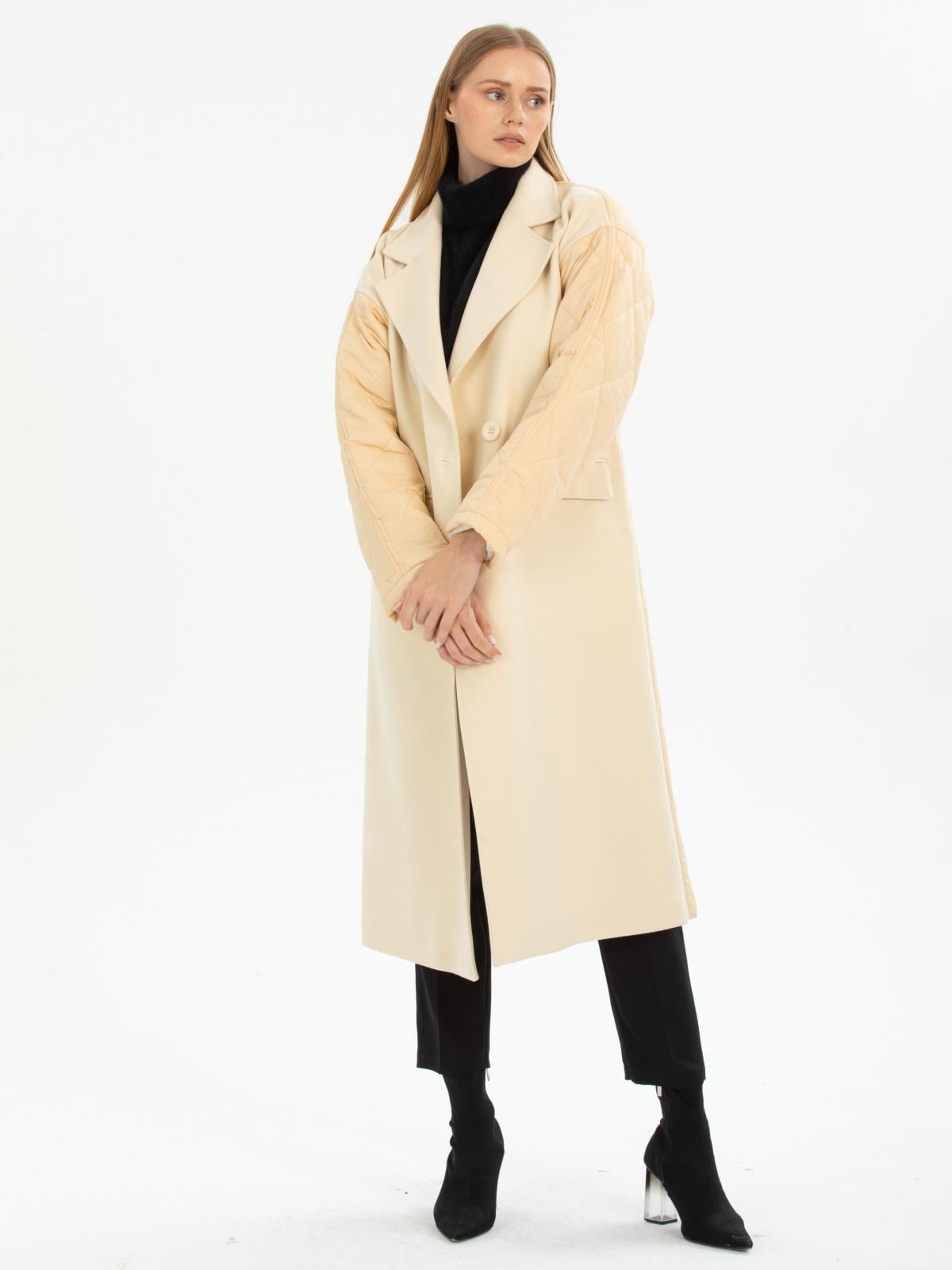 Women four-buttons coat wholesale Cream color 670509