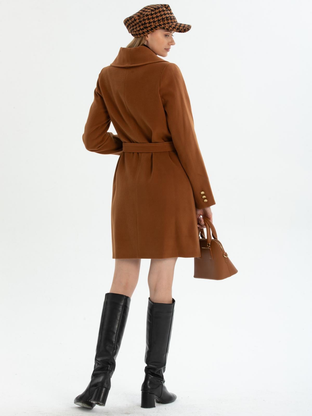 Women four-buttons coat with belt wholesale Camel color 670496