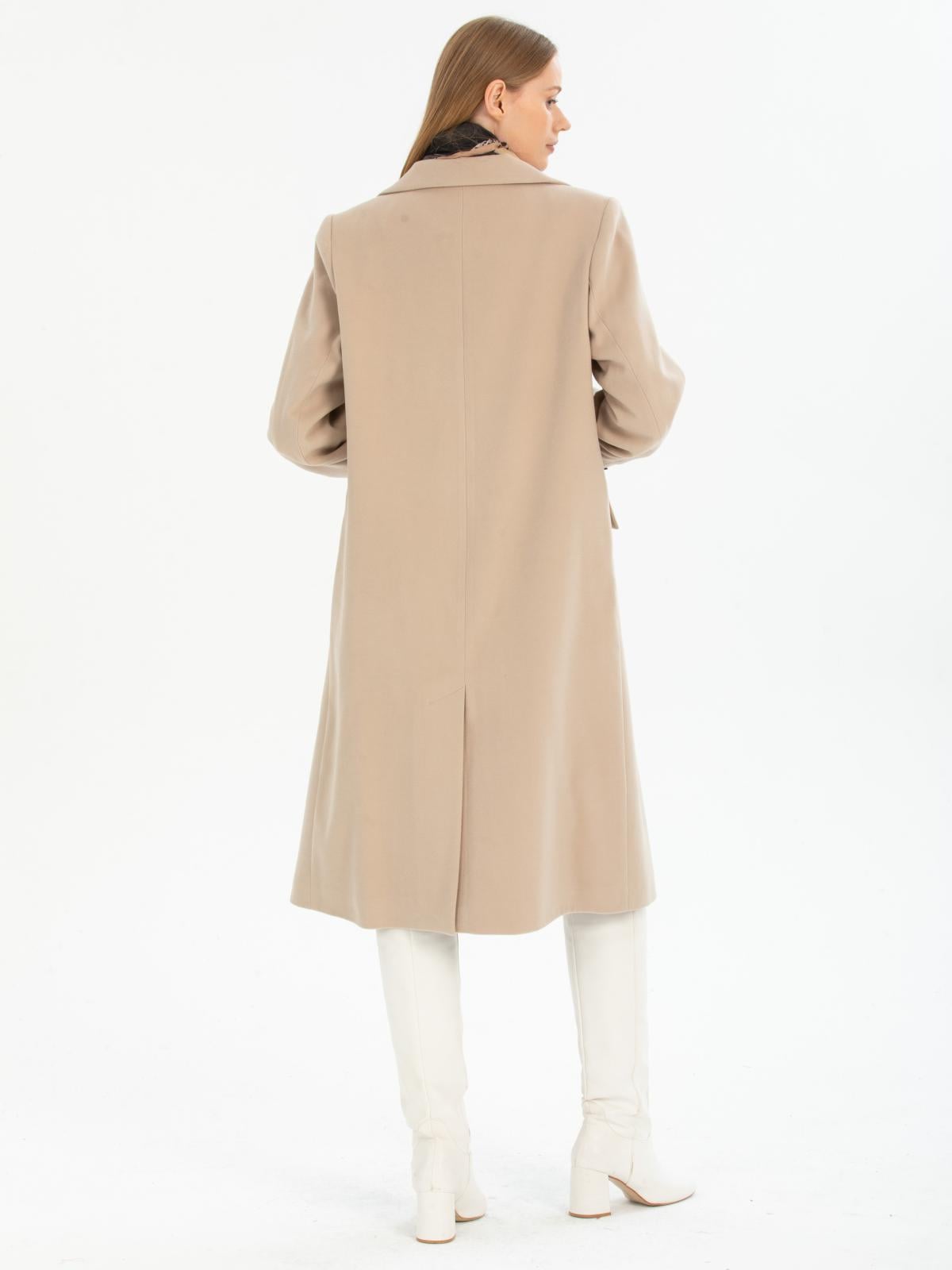Women six-buttons coat wholesale Beige color
