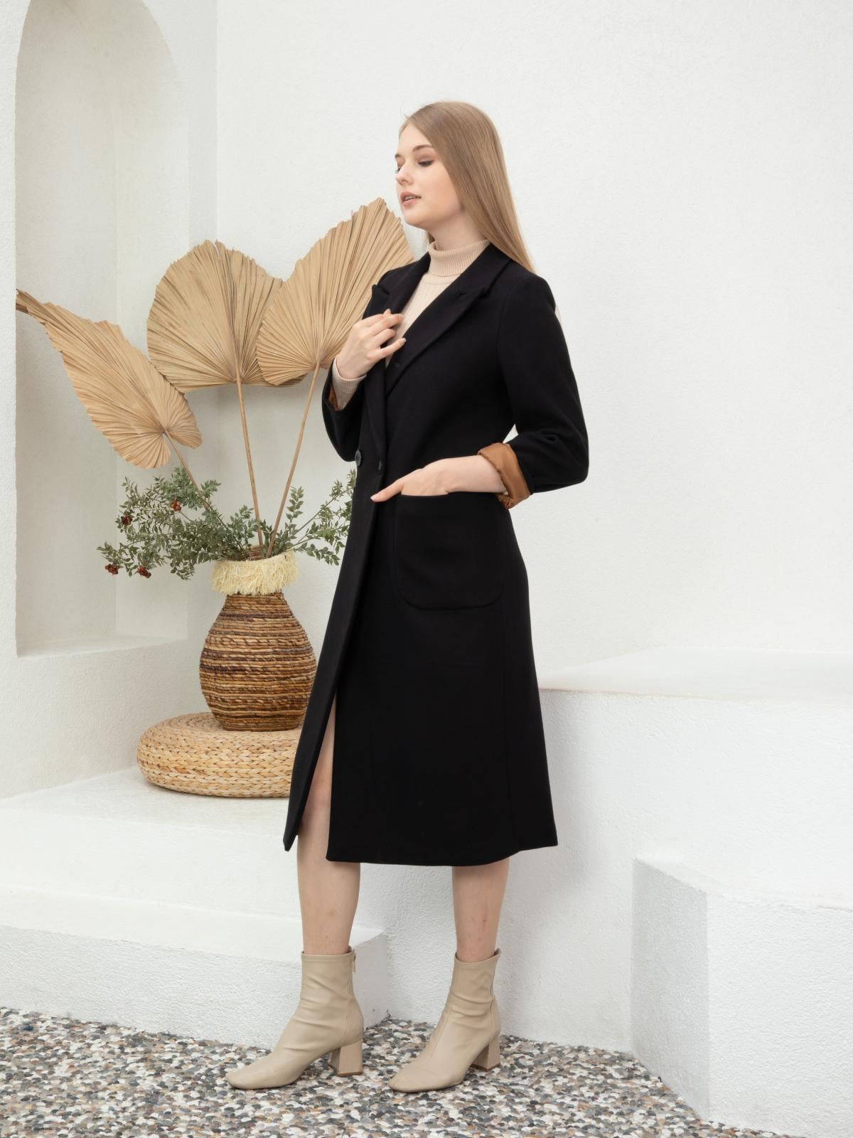 Women Two-Button Coat With Belt Wholesale Black Color