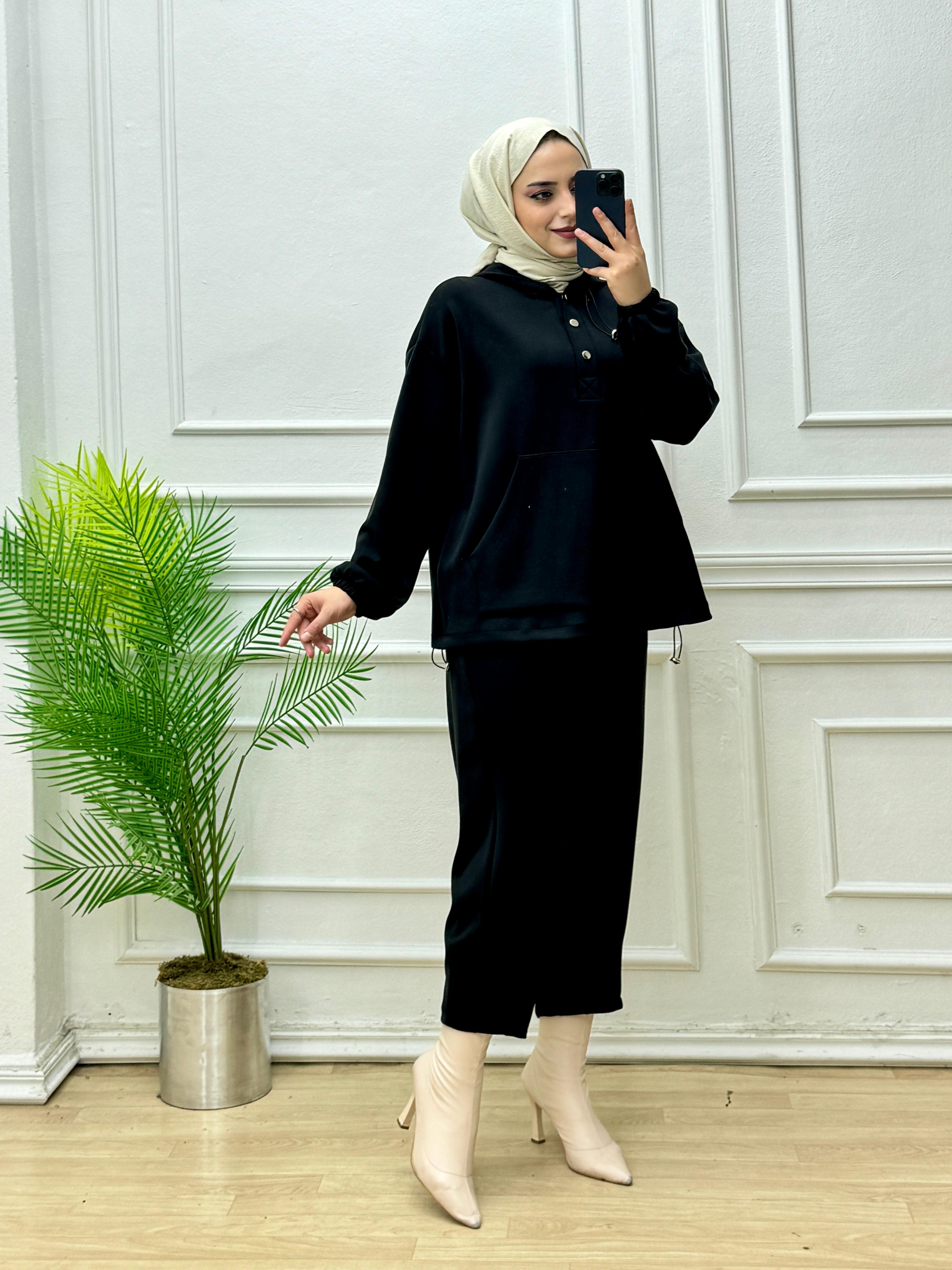 0303-Lara Takım-Siyah