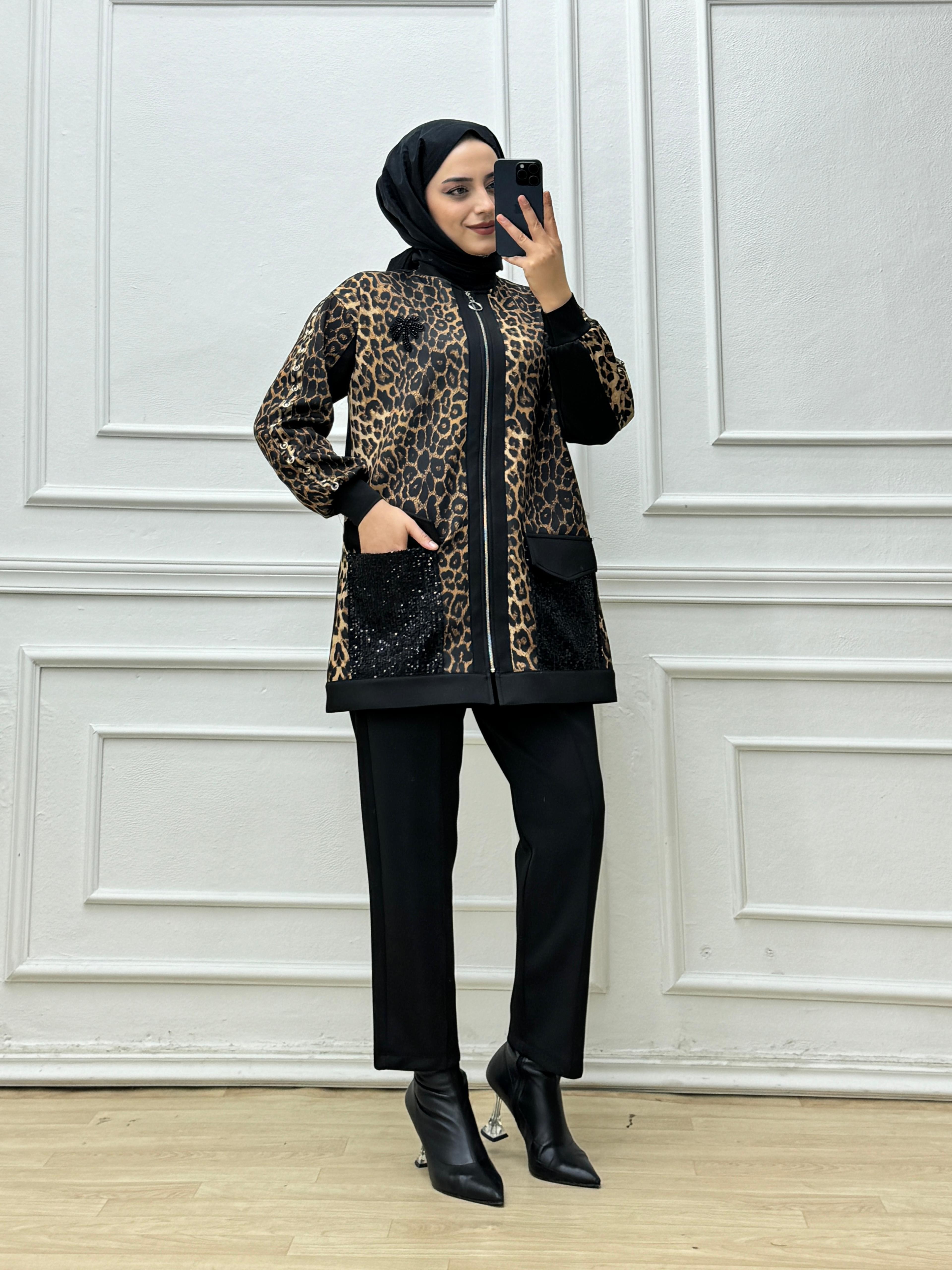 7083-Payet Detaylı Leo Takım-Siyah