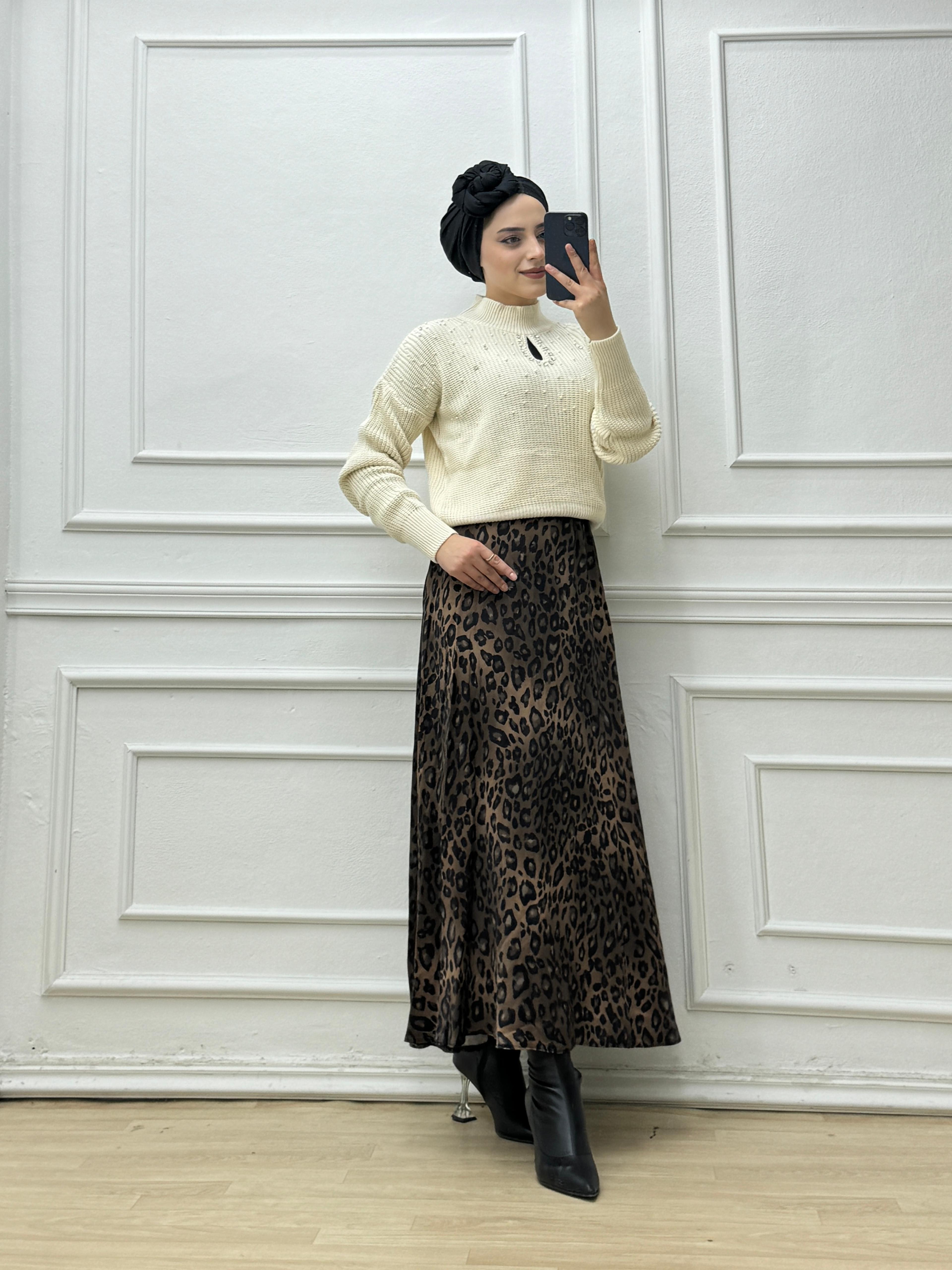 7689-Leopar Saten Etek-Siyah