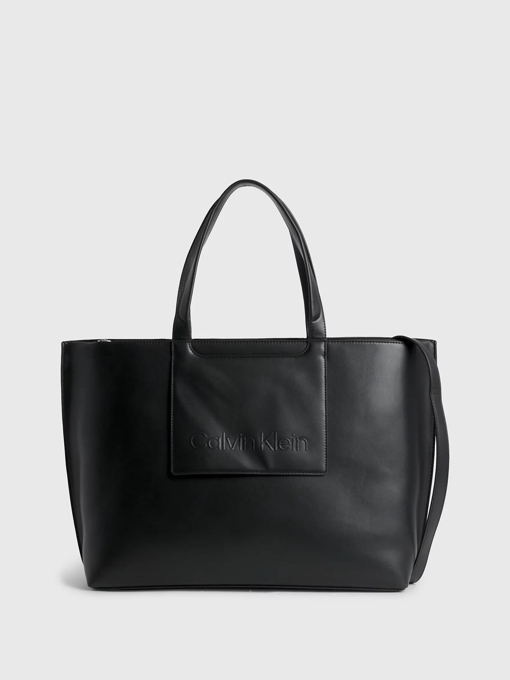 Calvin Klein Calvin Kleın Kadın Ayarlanabilir Kalın Askılı Siyah Omuz Çantası K60K611049-BAX