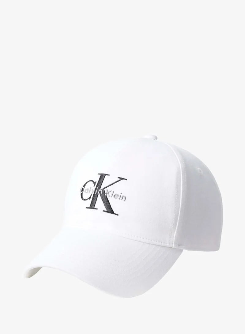 Calvin Klein Calvin Klein Kadın CK Logo İşlemeli Ayarlanabilir Tokalı Beyaz1 Şapka LV04K5026G-7KR