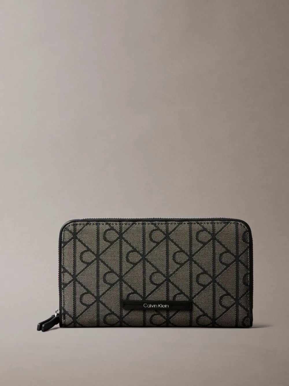 Calvin Klein Calvin Klein Kadın CK Monogram Logolu Fermuarlı Haki Cüzdan LV04F1163G-7UL