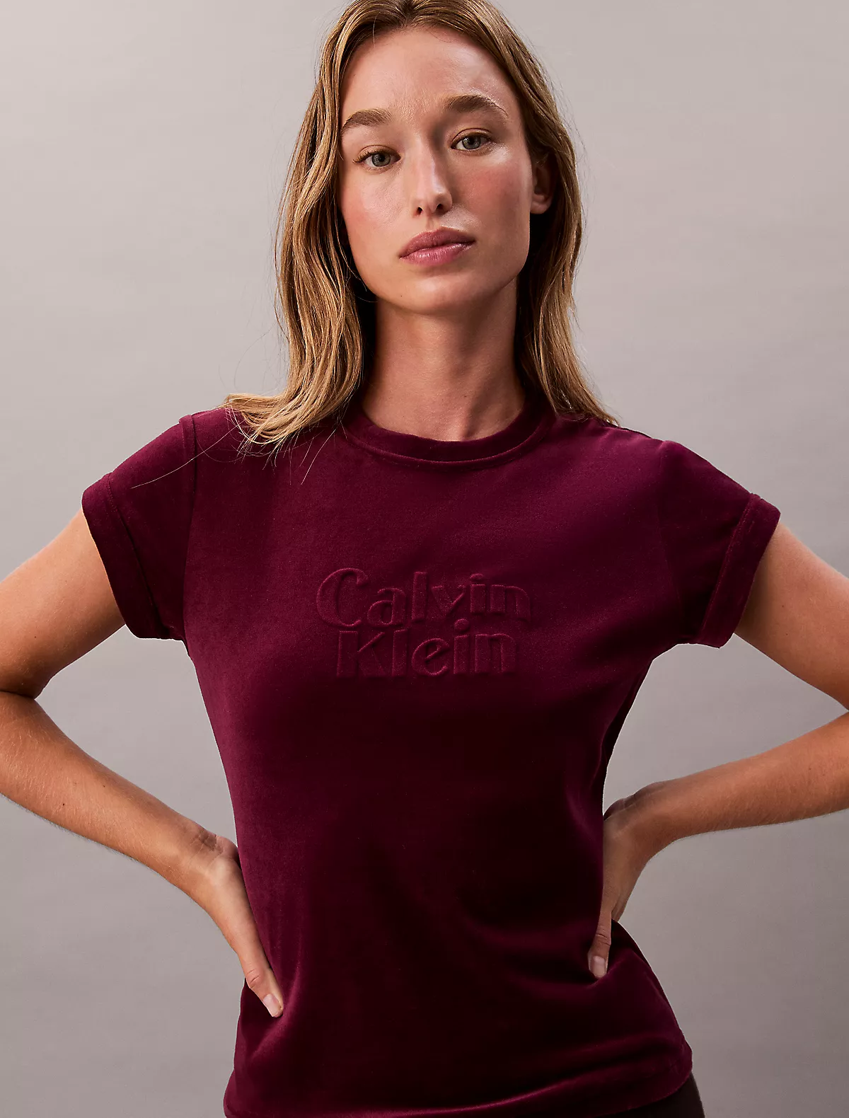 Calvin Klein Calvin Klein Kadın Dar Kalıp Logo Detaylı Pamuklu Kısa Kollu Fuşya T-Shirt LV047E222G-2EV