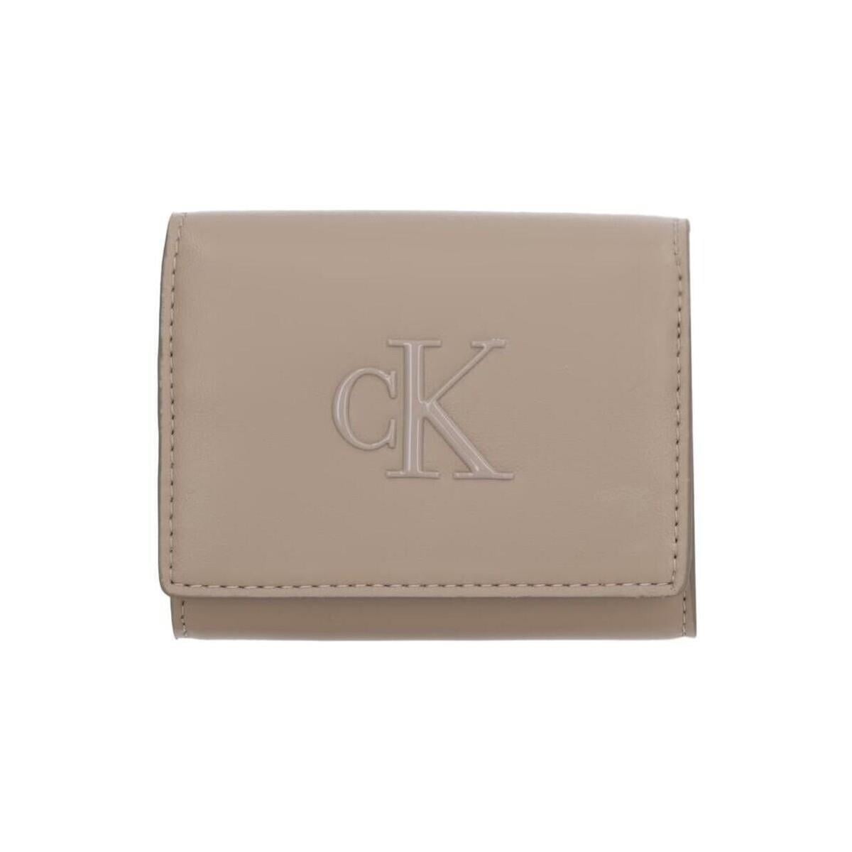 Calvin Klein Calvin Klein Kadın Kart ve Nakit Bölmeli Fermuarlı Ve Çıtçıt Kapama Deri Kahverengi Cüzdan LV04F1047G-VFU
