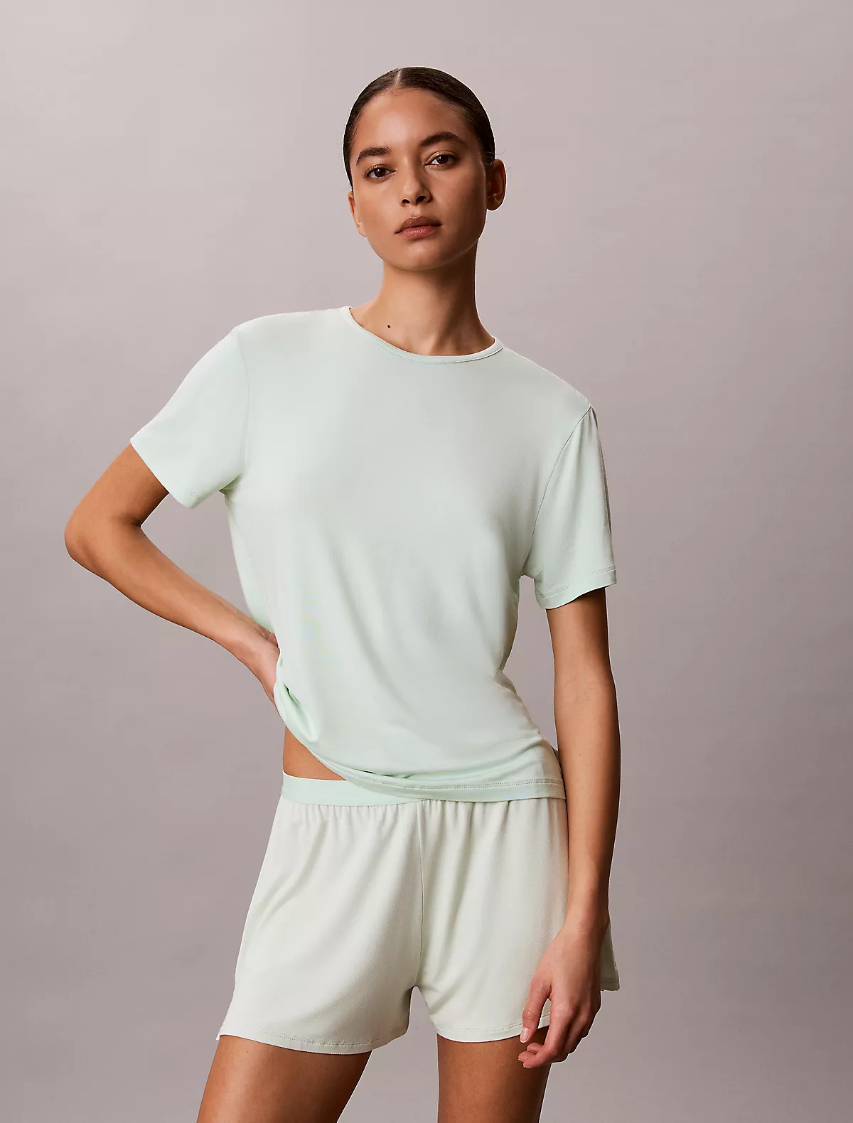 Calvin Klein Calvin Klein Kadın Normal Kalıp Esnek Modal Kumaşlı Yuvarlak Yakalı Kısa Kollu Yeşil Pijama Üstü LV00QS7435-492