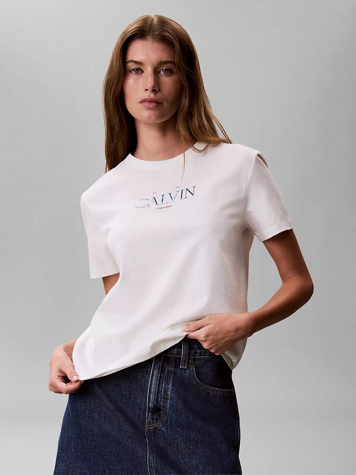 Calvin Klein Calvin Klein Kadın Normal Kalıp Logo Baskılı Pamuklu Kısa Kollu Beyaz T-Shirt LV047G806G-YAS