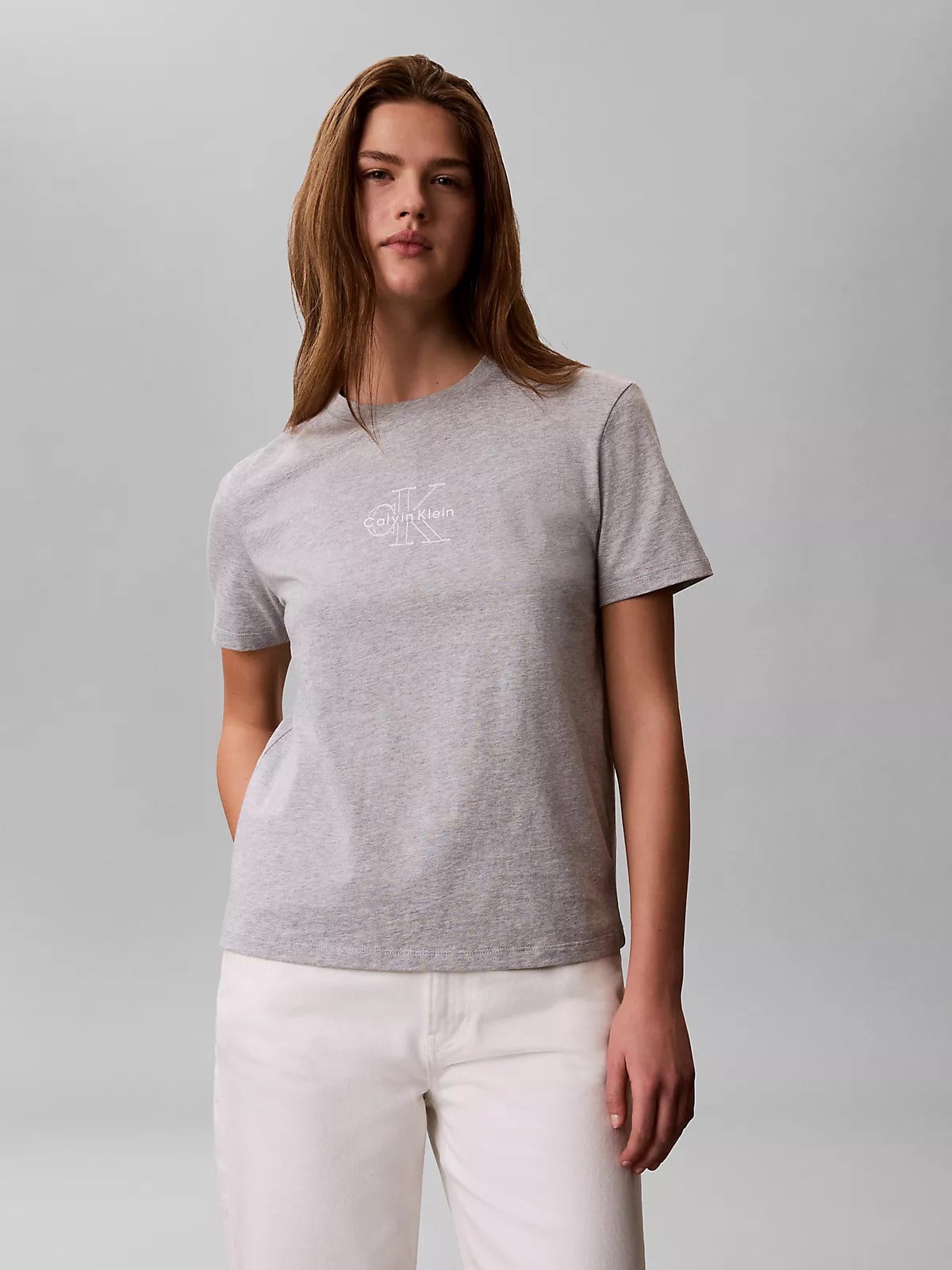 Calvin Klein Calvin Klein Kadın Normal Kesim Pamuklu Yuvarlak Yakalı CK Logo Baskılı Kısa Kollu Gri T-Shirt LV047G831G-P79