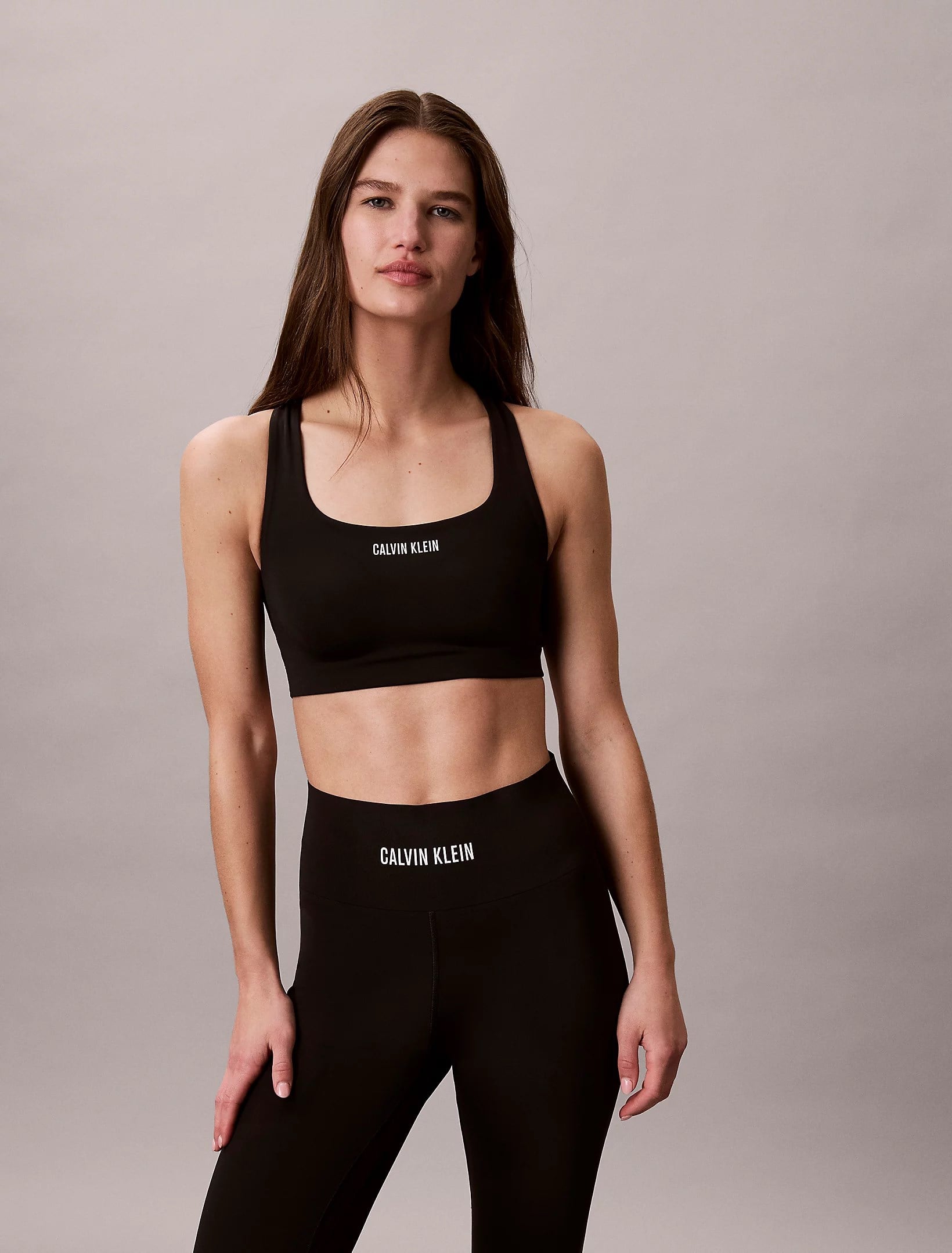 Calvin Klein Calvin Klein Kadın Sırtı Çapraz Slim Fit Yuvarlak Yaka Esnek Kumaş Siyah Spor Büstiyer LVGWS6K191-UB1