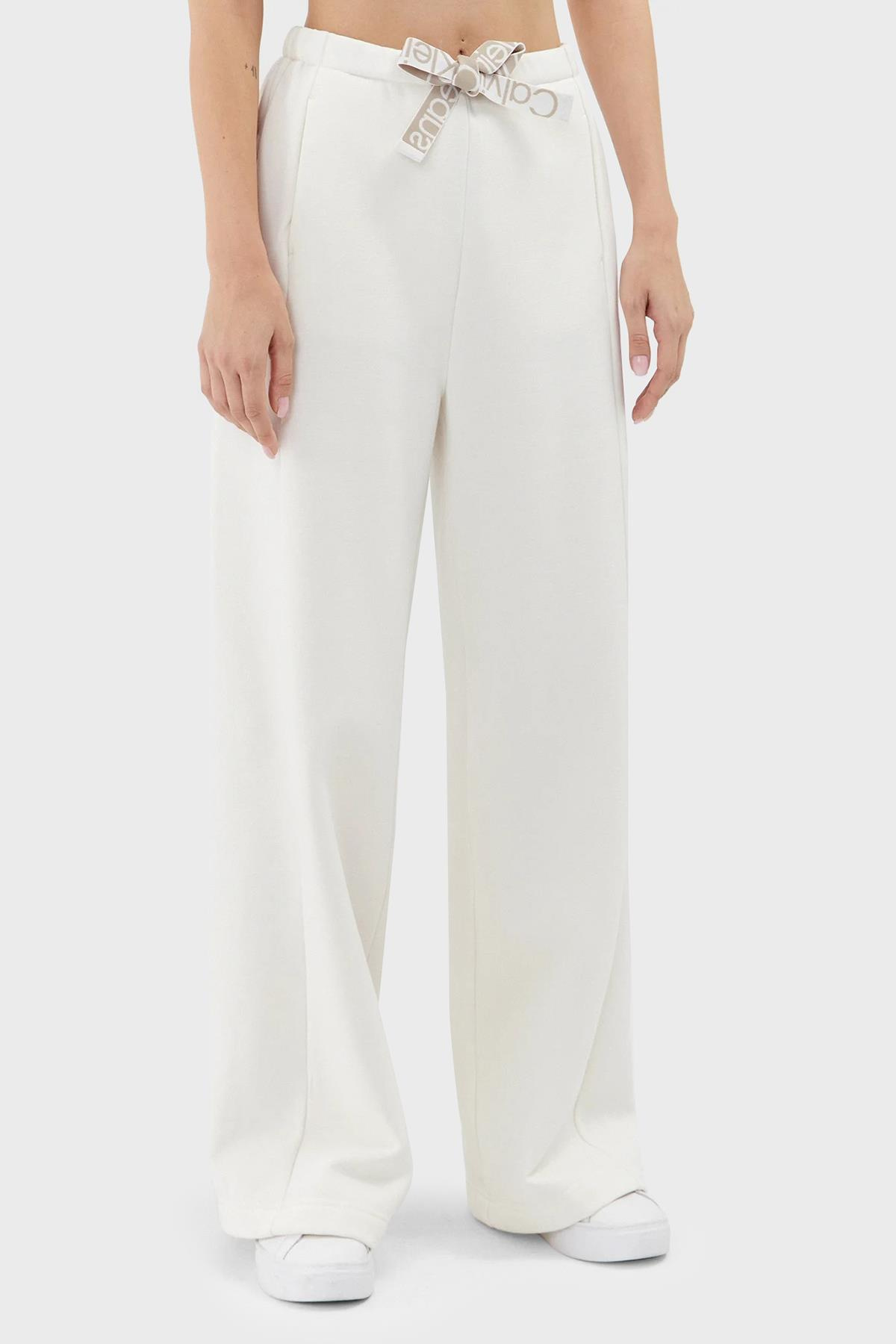 Calvin Klein Calvin Kleın Kadın Yüksek Bel Dokuma Kumaş Rahat Günlük Beyaz Eşofman Altı J20J221916-YBI