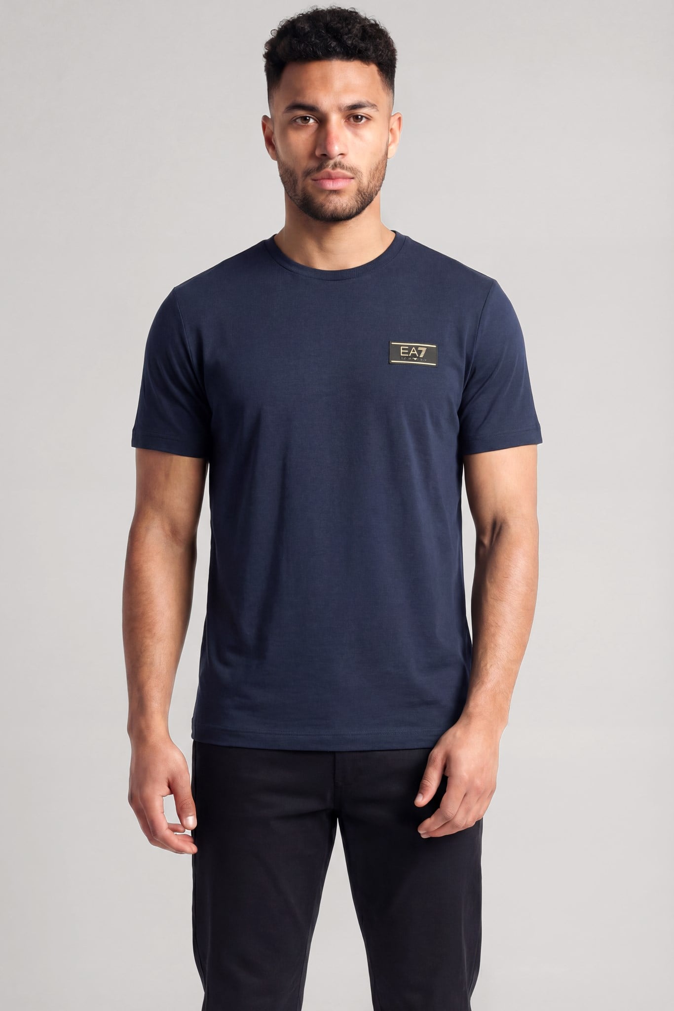 EA7 Ea7 Erkek Normal Kalıp Viskoz Karışımlı Kumaş Yuvarlak Yakalı Logo Etiketli Kısa Kollu Lacivert T-Shirt 7M001331 AF13739-UB102