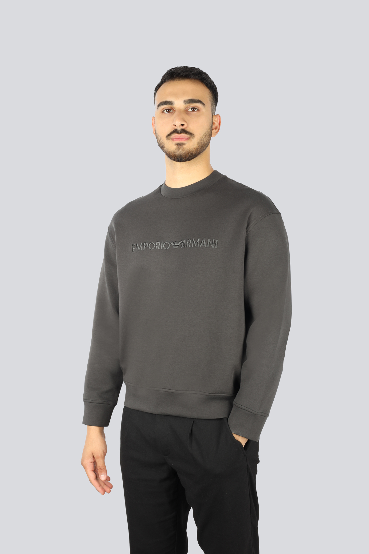 Emporio Armani Emporıo Armani Erkek Dokuma Kumaş Regular Fit Yuvarlak Yaka Uzun Kollu Siyah Sweatshirt EM001126 AF10013-U8168
