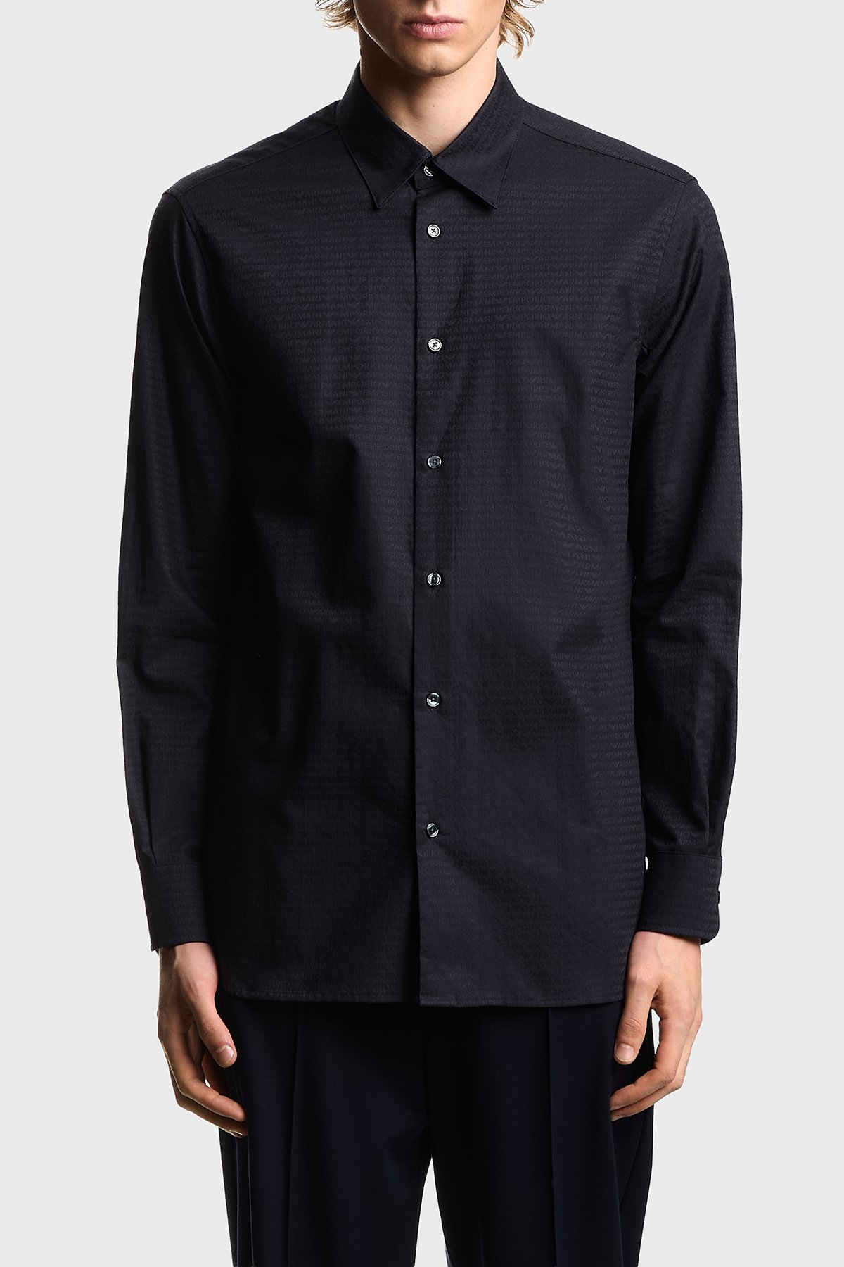 Emporio Armani Emporıo Armani Erkek İpek Karışımlı Regular Fit Gömlek Yaka Lacivert Gömlek EM001537 AF18123-FB319