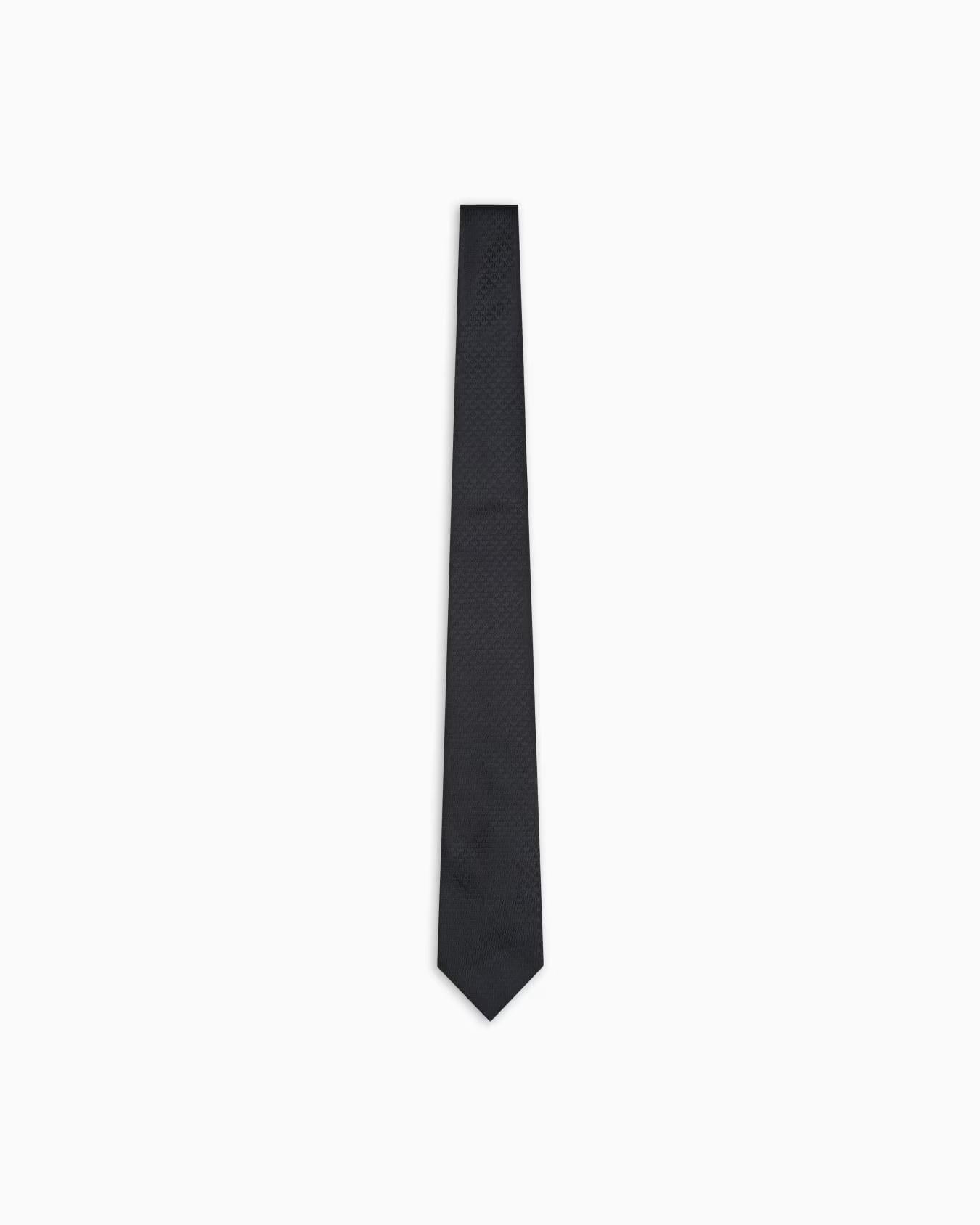 EMPORIO ARMANI Emporıo Armani Erkek Jakarlı Monogram Logolu Saf İpek Siyah Kravat 340075 CC113-00020