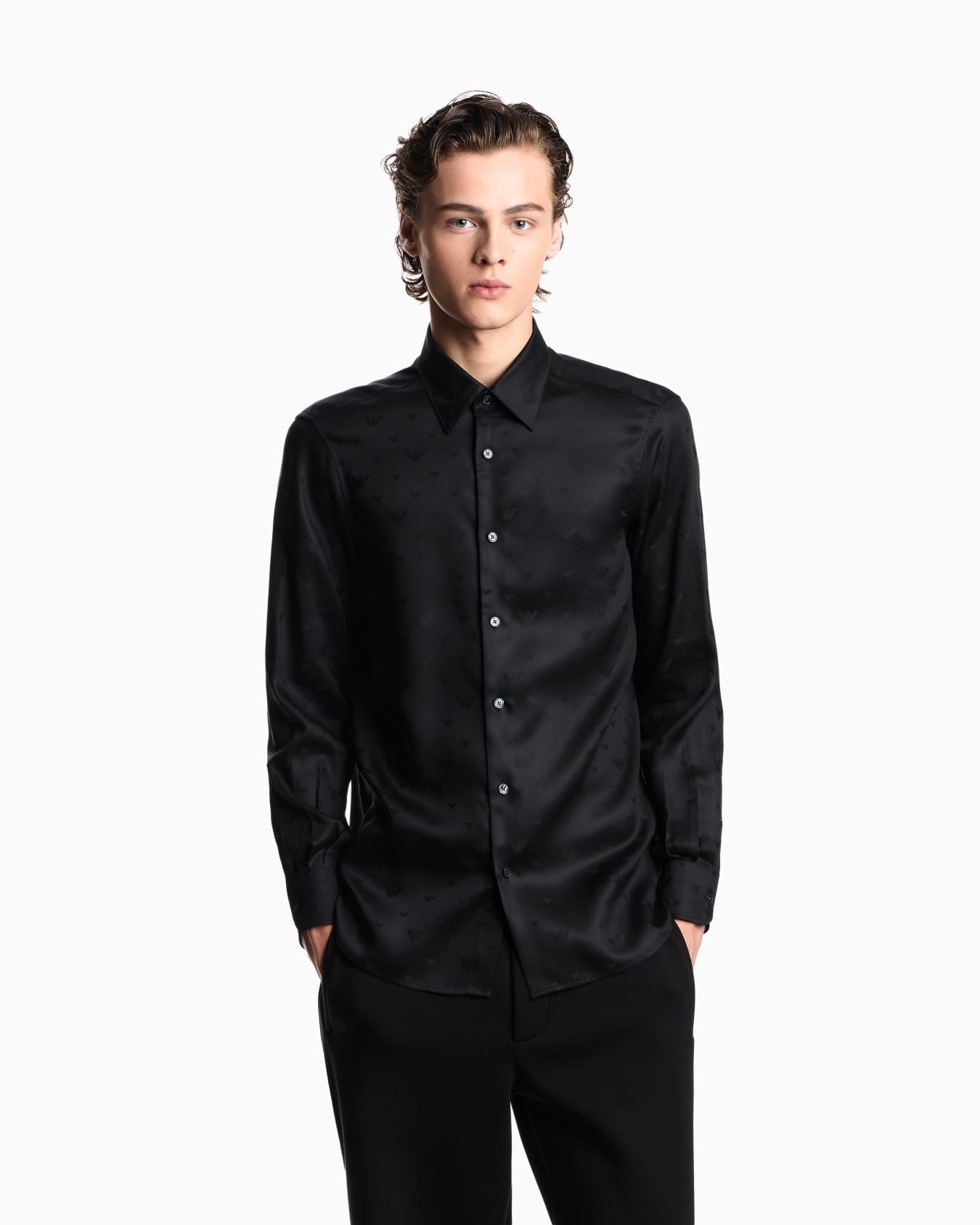 EMPORIO ARMANI Emporıo Armani Erkek Parlak Kumaş Uzun Kol Gömlek Yaka Logo Desenli Siyah Gömlek EM001537 AF15074-FC218