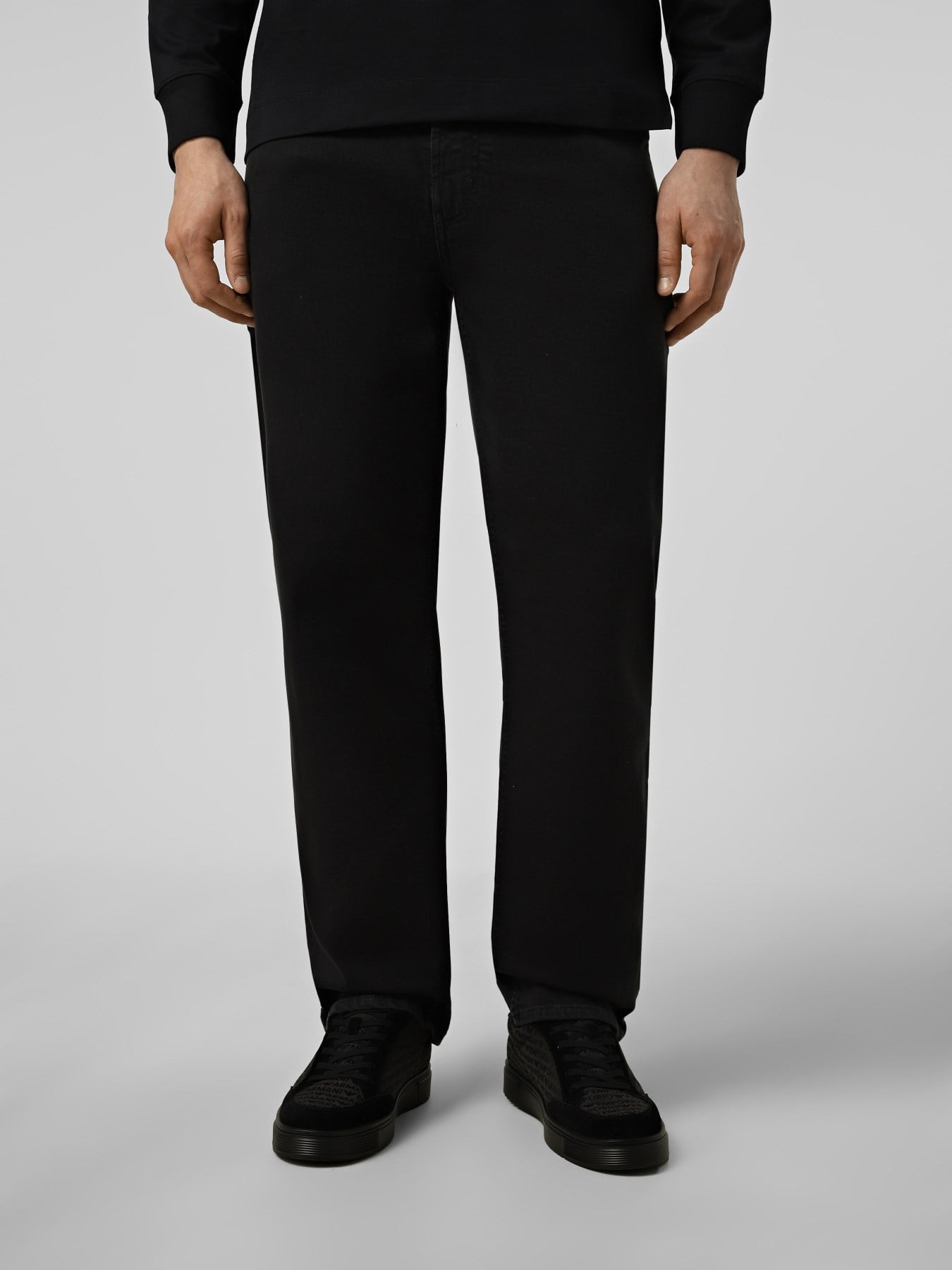 Emporio Armani Emporıo Armani Erkek Regular Fit Normal Bel Düz Paça Pamuklu Denim Siyah Pantolon EM000763 AF24540-UC001