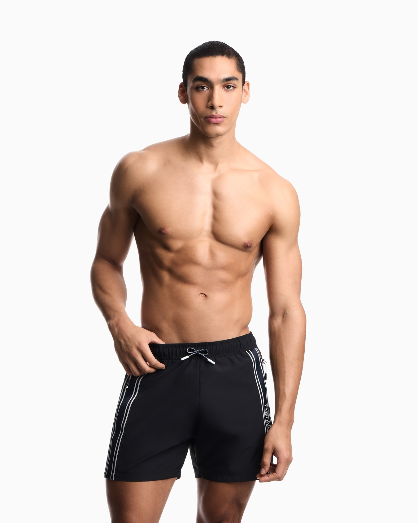 Emporio Armani Emporıo Body Erkek Lastikli Bağcıklı Bel Cep Kenarı Emporio Armani Yazı Desen Siyah Deniz Şortu EM000583 AF20426-UC001