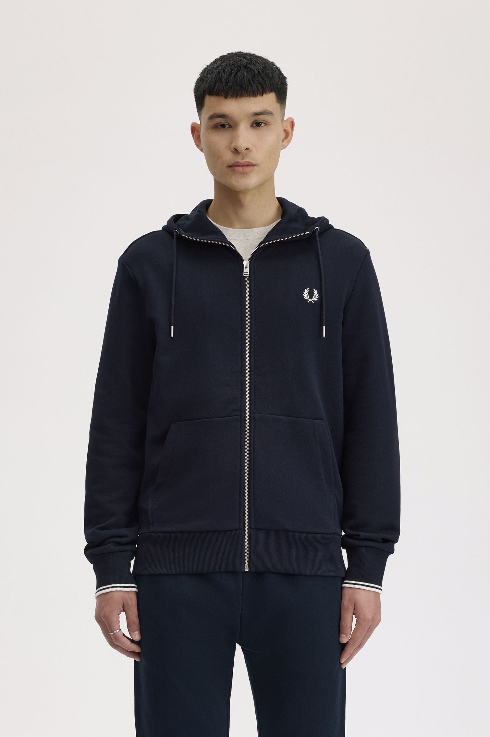 Fred Perry Fred Perry Erkek Kapüşonlu Yaka Fermuar Kapamalı Lacivert Sweatshirt J7536-795