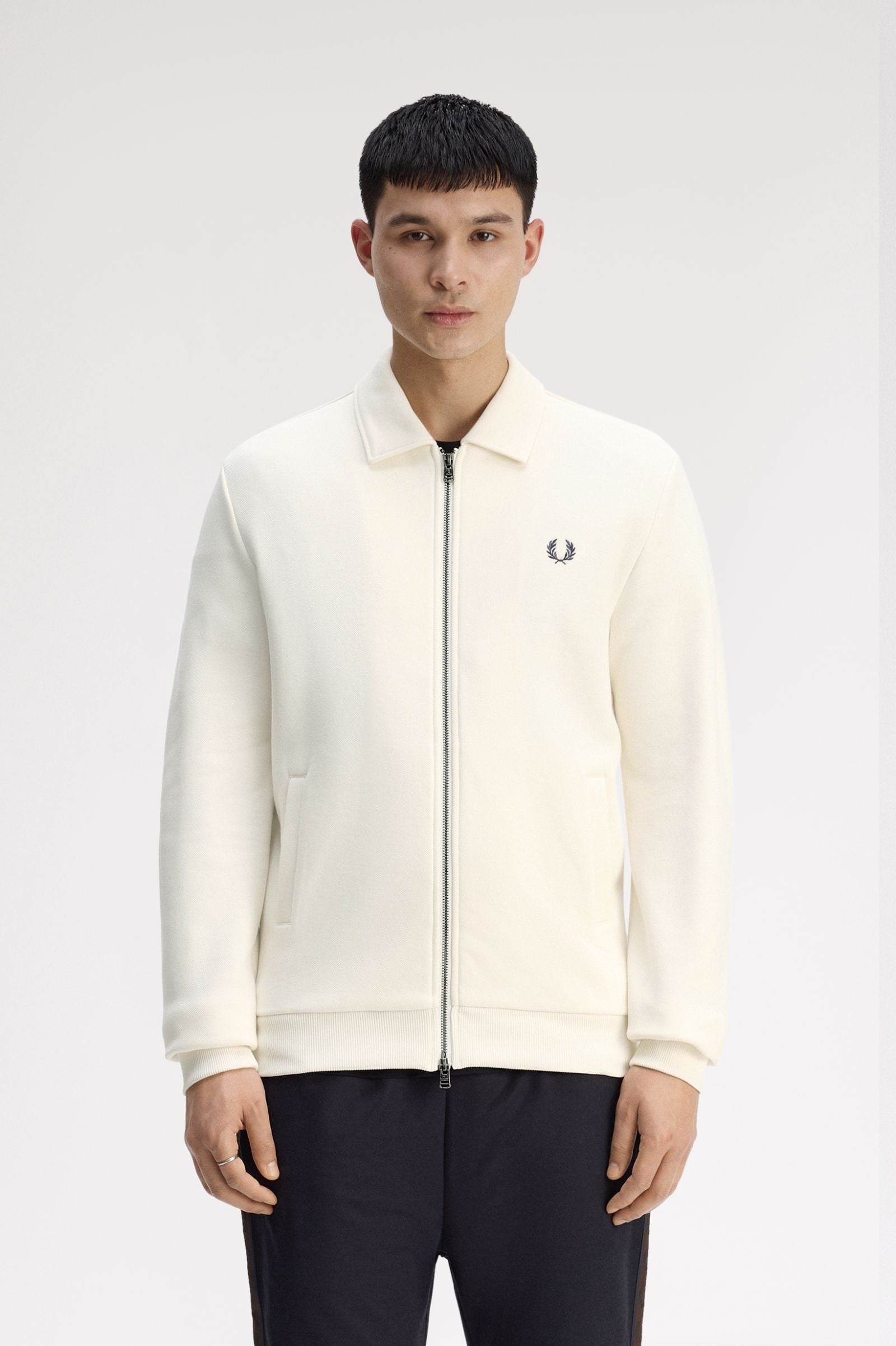 Fred Perry Fred Perry Erkek Normal Kalıp Çift Yönlü Fermuarlı Logo İşlemeli Uzun Kollu Ekru Sweatshirt J1328-560