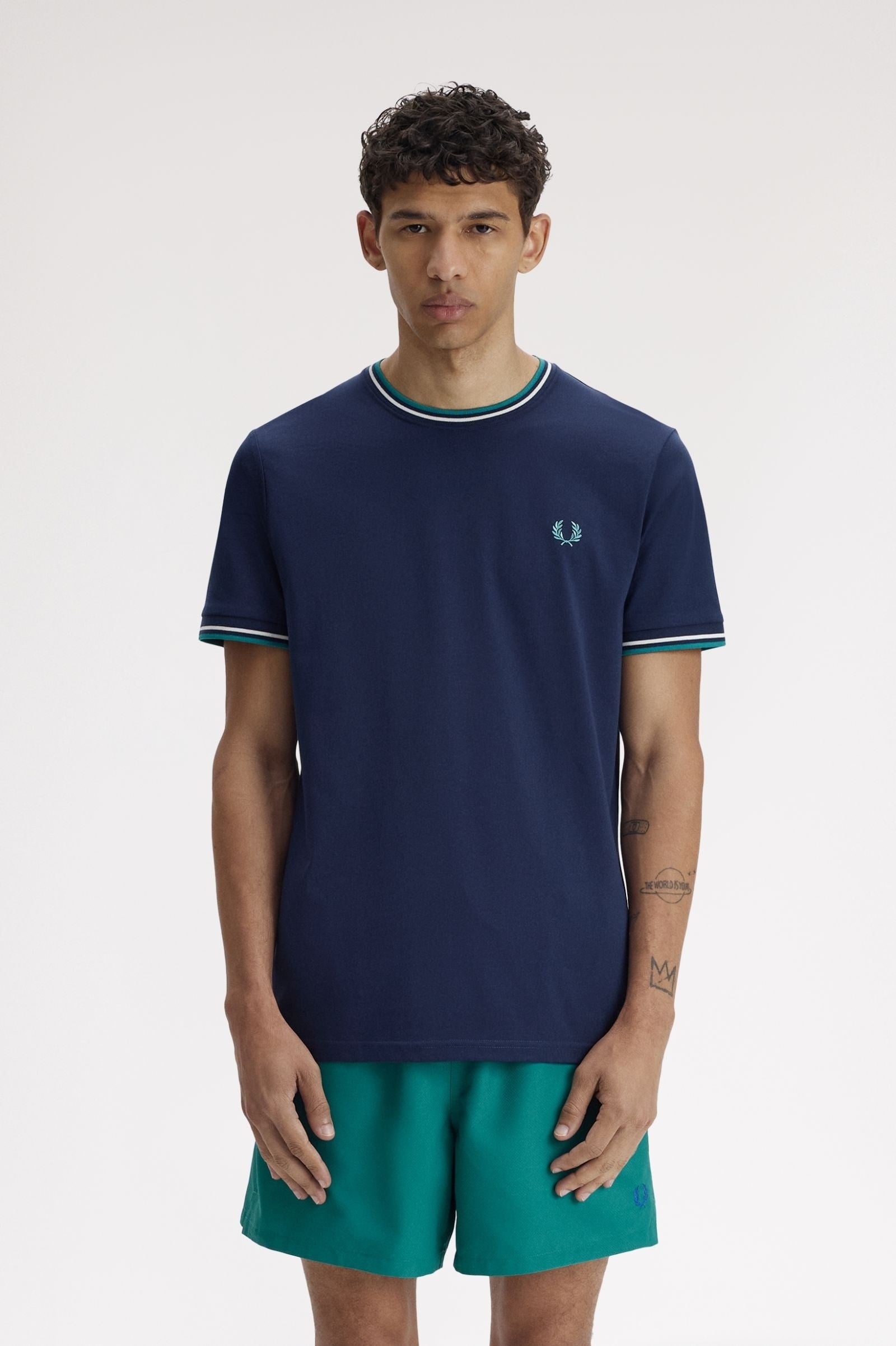 Fred Perry Fred Perry Erkek Normal Kalıp Yuvarlak Yakalı Pamuklu Kısa Kollu Lacivert T-Shirt M1588V-86A