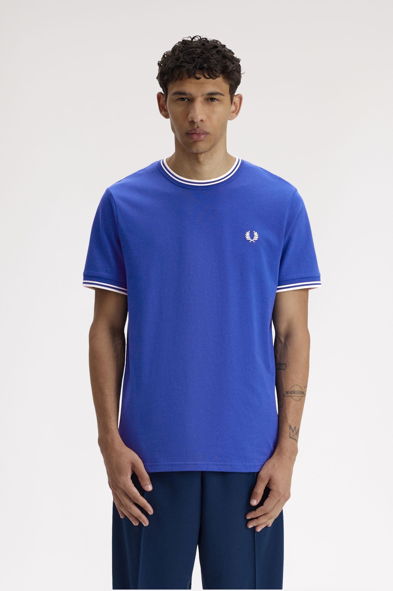 Fred Perry Fred Perry Erkek Normal Kalıp Yuvarlak Yakalı Pamuklu Kısa Kollu Mavi T-Shirt M1588V-99A