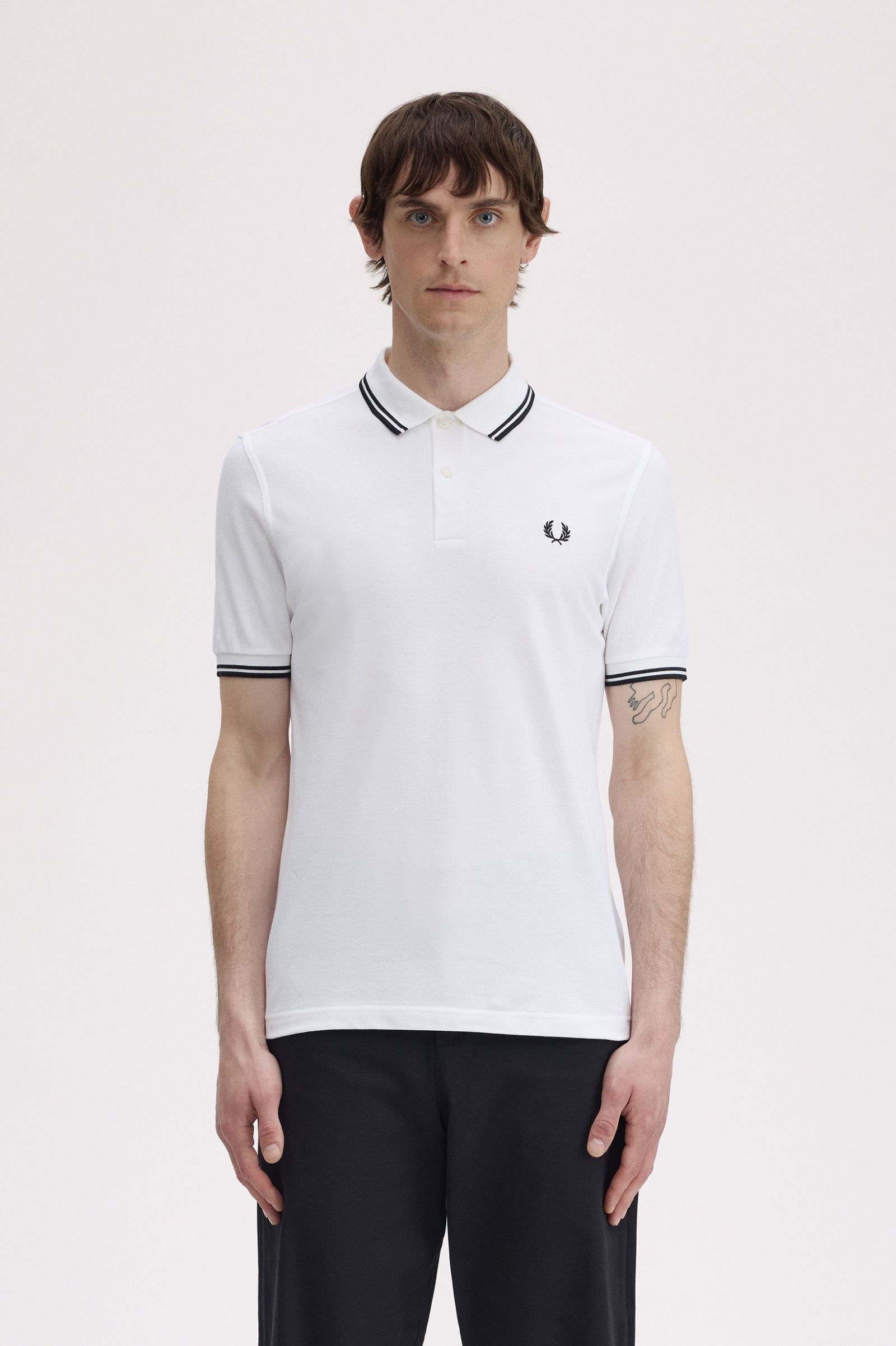 Fred Perry Fred Perry Erkek Regular Fit Yakası Çizgi Desenli Kısa Kollu Beyaz Polo Yaka T-Shirt M3600P-200