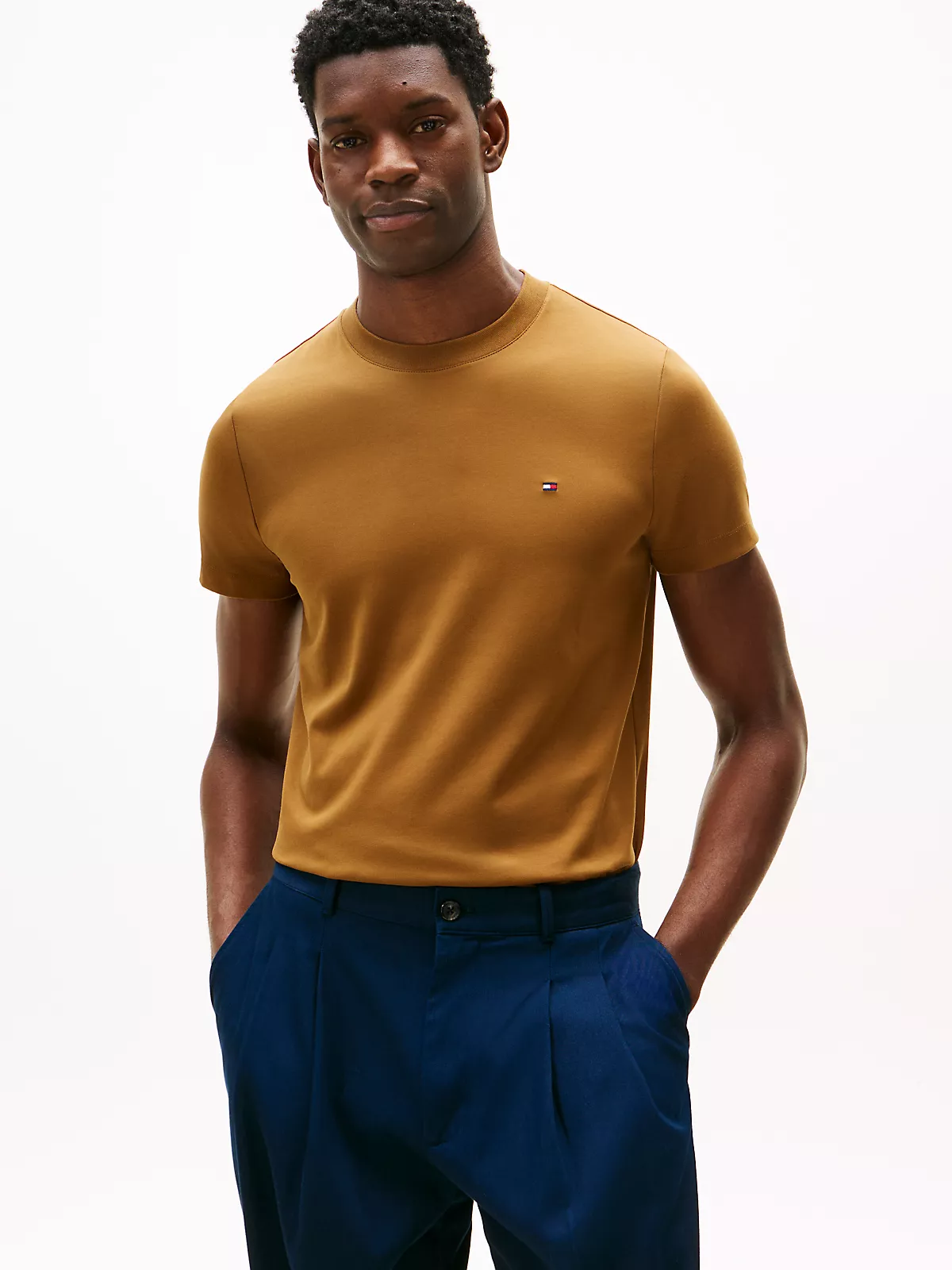 Tommy Hilfiger Tommy Hilfiger Erkek Marka Logolu Pamuklu Günlük Kullanım Kahverengi T-Shirt MW0MW33202-GWP