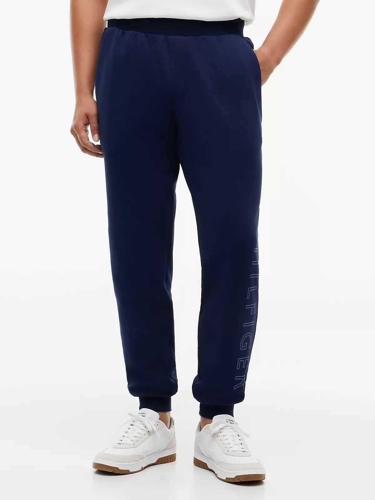 Tommy Hilfiger Tommy Hilfiger Erkek Normal Kalıp Beli ve Paçası Lastikli Logo Detaylı Lacivert Eşofman Altı MW0MW43445-DCC