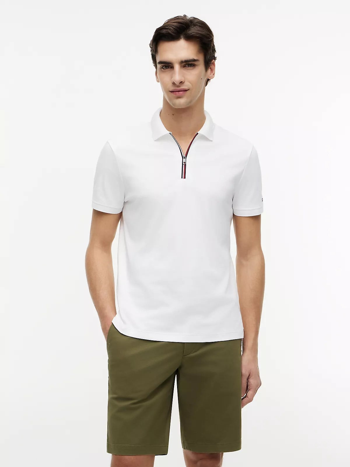 Tommy Hilfiger Tommy Hilfiger Erkek Normal Kalıp Kolu Bayrak Logolu Pamuklu Yarım Fermuarlı Kısa Kollu Beyaz Polo Yaka T-Shirt MW0MW43269-YBR