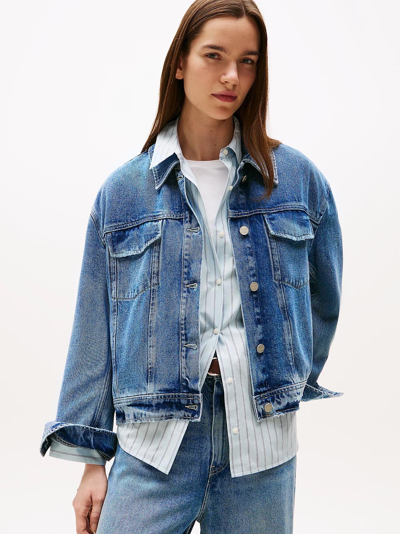 TOMMY HILFIGER Tommy Hilfiger Kadın Denim Kumaş Göğüste Cep Detay Düğme Kapama Uzun Kol Denim Ceket WW0WW46485-1A5