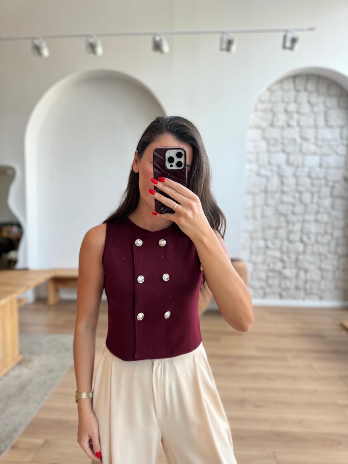 Çift Düğmeli Bordo Yelek