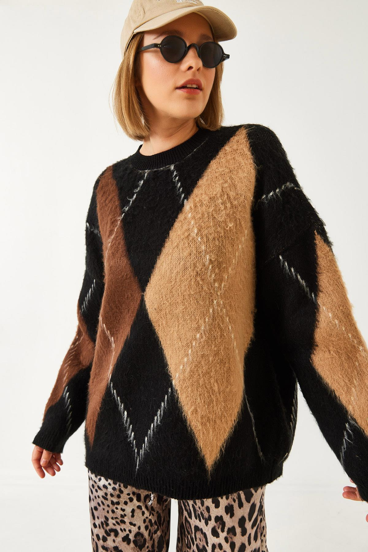Baklava Desenli Oversize Triko Kazak 60351284 - Siyah-Camel