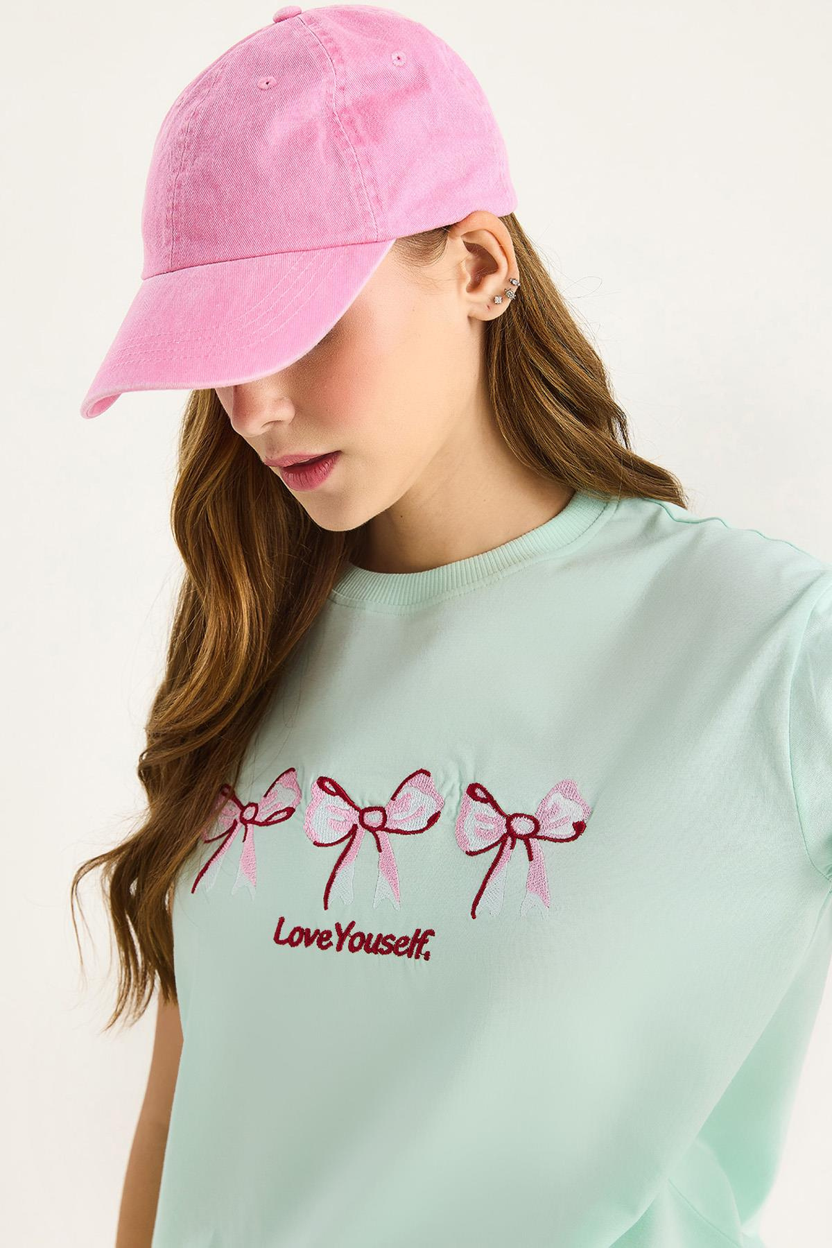 Bisiklet Yaka Kısa Kollu Nakışlı T-Shirt 60602023 - Mint Yeşili