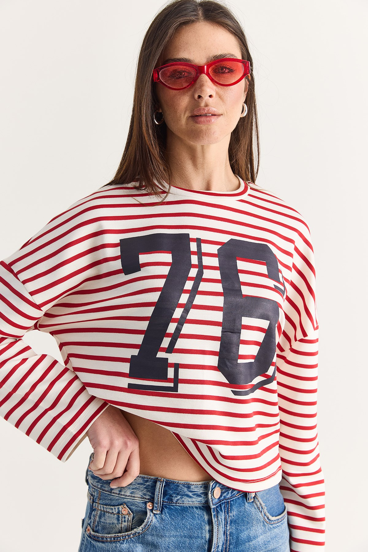 Kadın 76 Baskılı Çizgili Bisiklet Yaka Oversize Modal Sweatshirt 36073 60286738 - Ekru-Kırmızı SWEATSHİRT modelleri