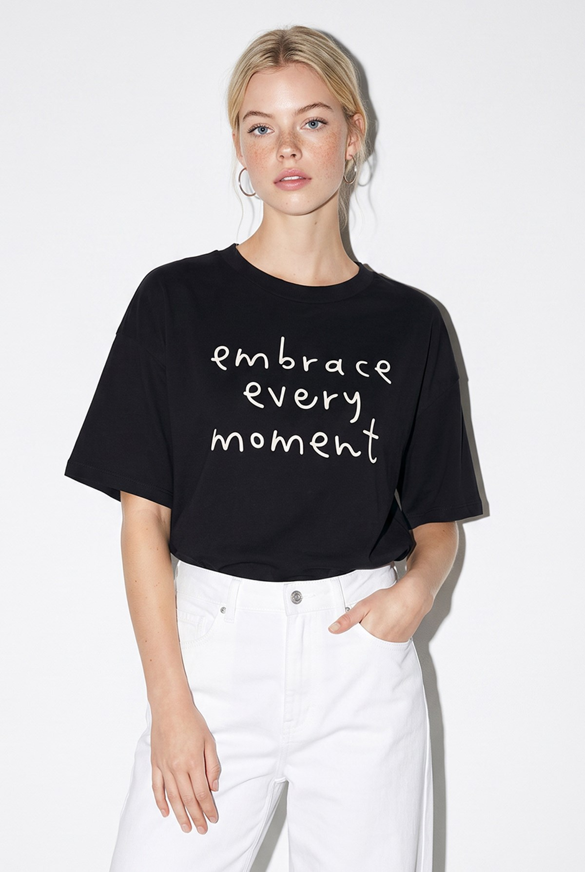 Kadın Bisiklet Yaka Kısa Kollu Yazı Baskılı Oversize T-Shirt 60382630 - Siyah T-SHİRT modelleri
